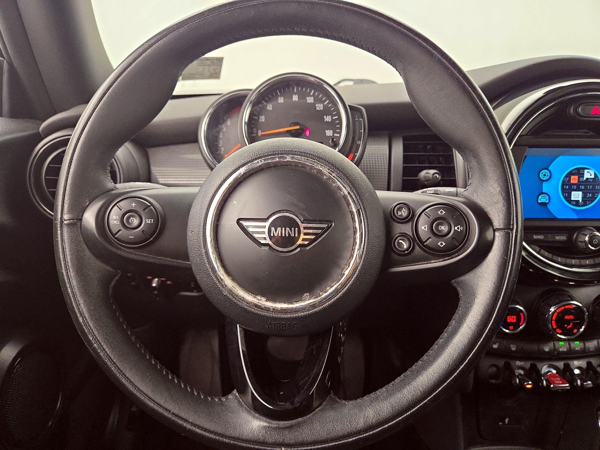 Thumbnail: 2019 MINI Cooper Hardtop - 10