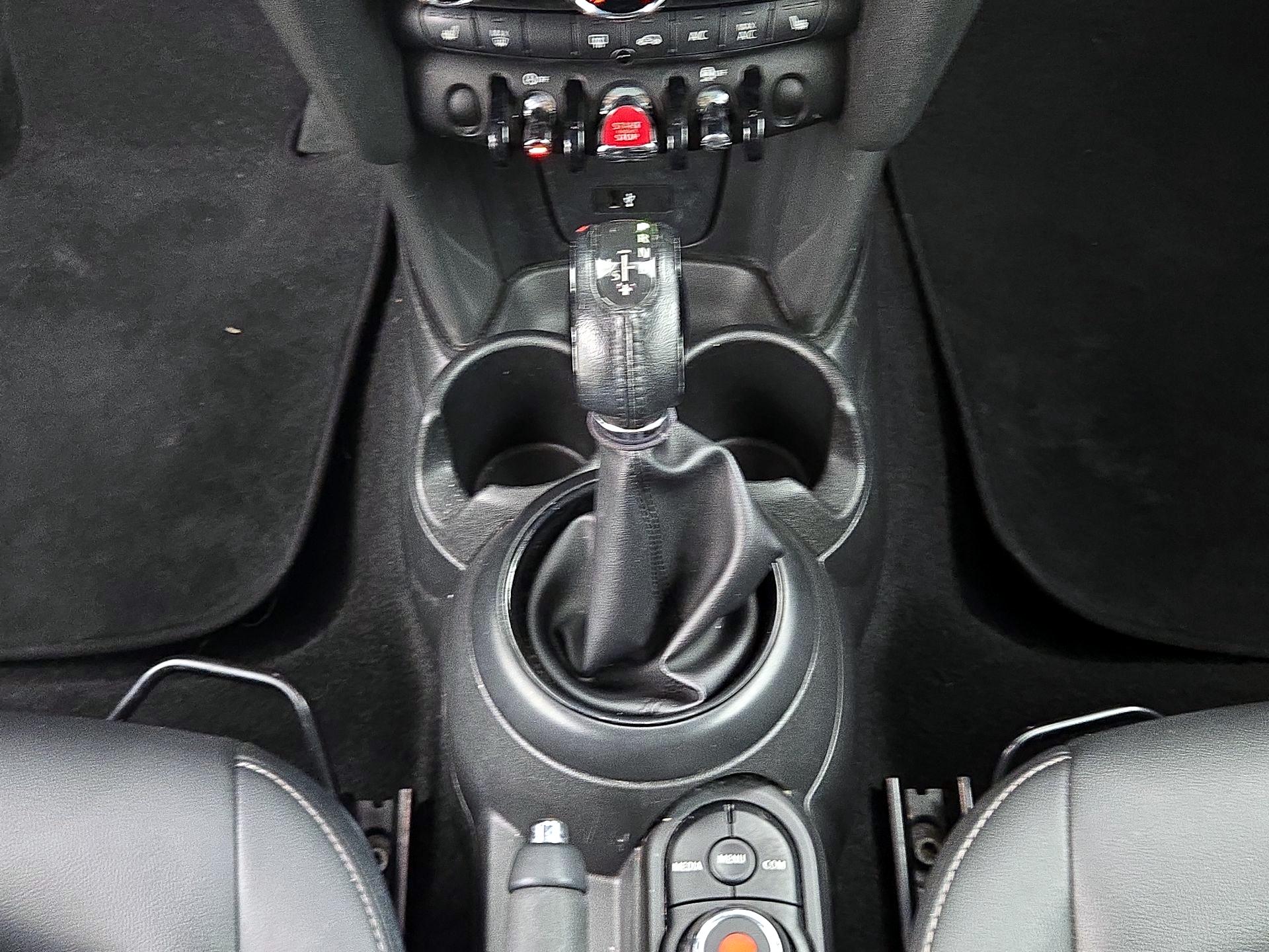Thumbnail: 2019 MINI Cooper Hardtop - 16
