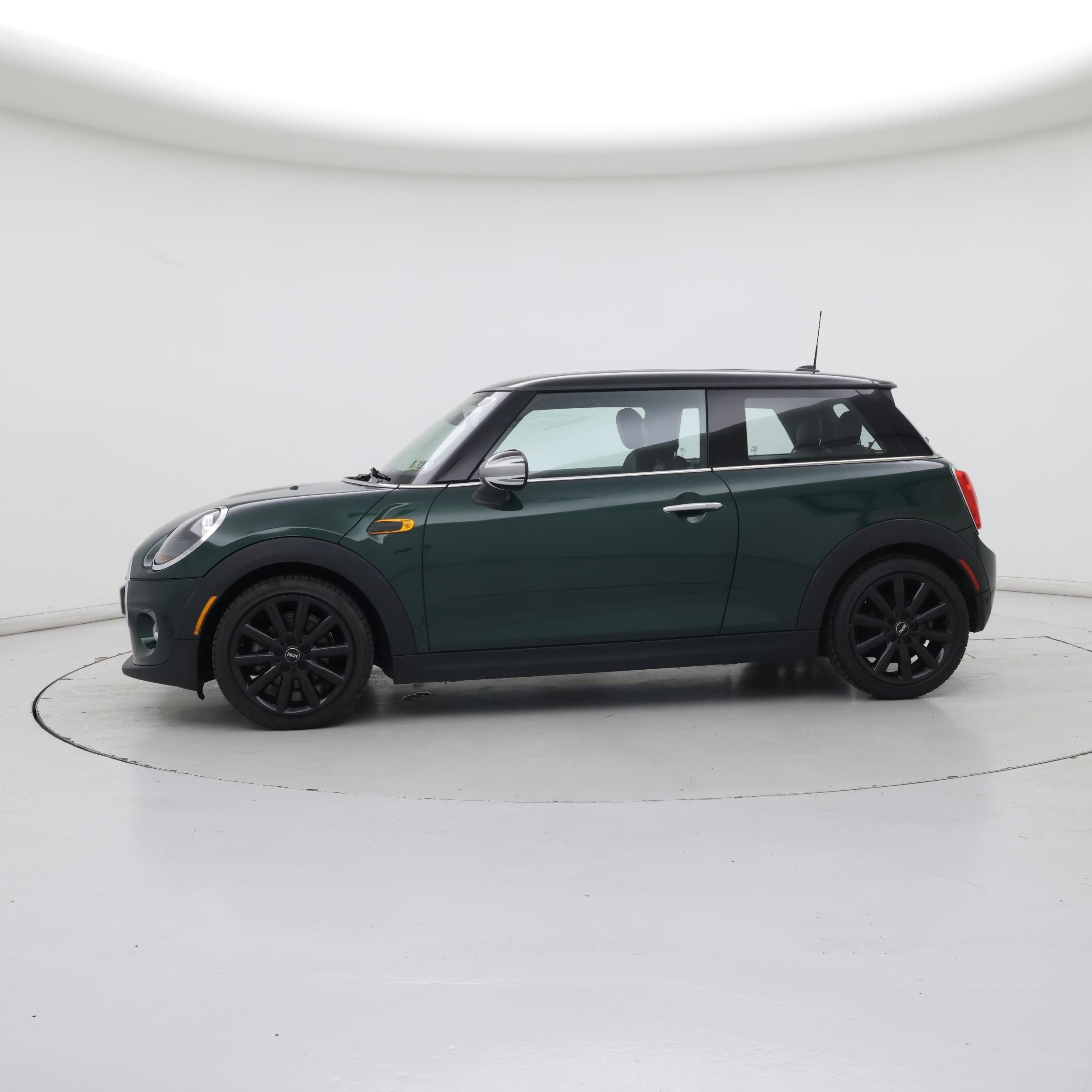 Thumbnail: 2019 MINI Cooper Hardtop - 3