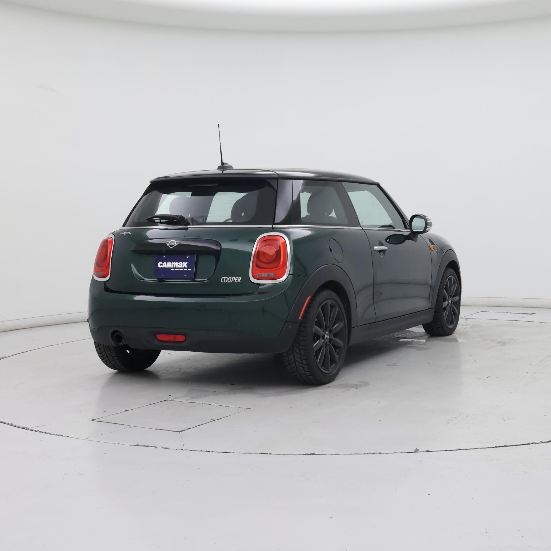 Thumbnail: 2019 MINI Cooper Hardtop - 8