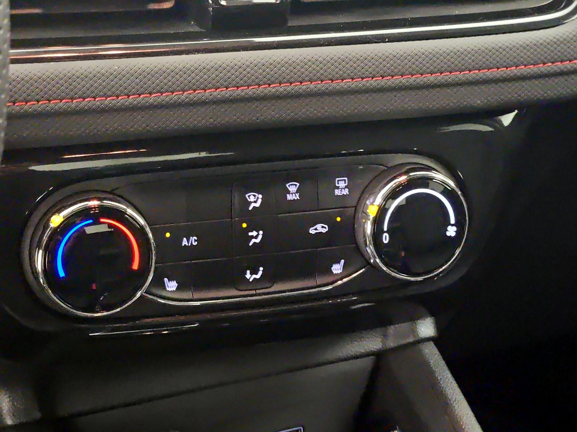 Thumbnail: 2024 Chevrolet TrailBlazer - 16