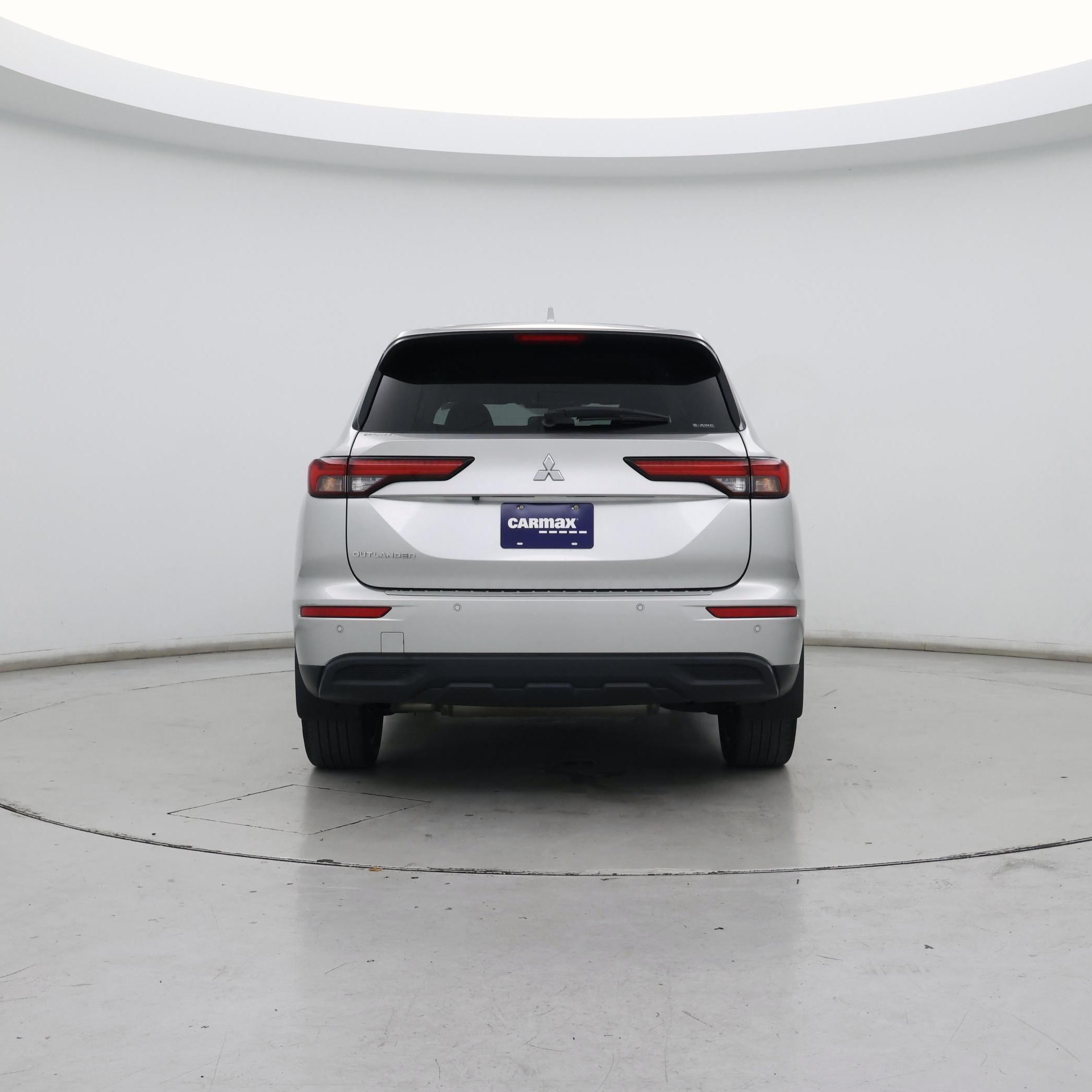 Thumbnail: 2022 Mitsubishi Outlander - 6