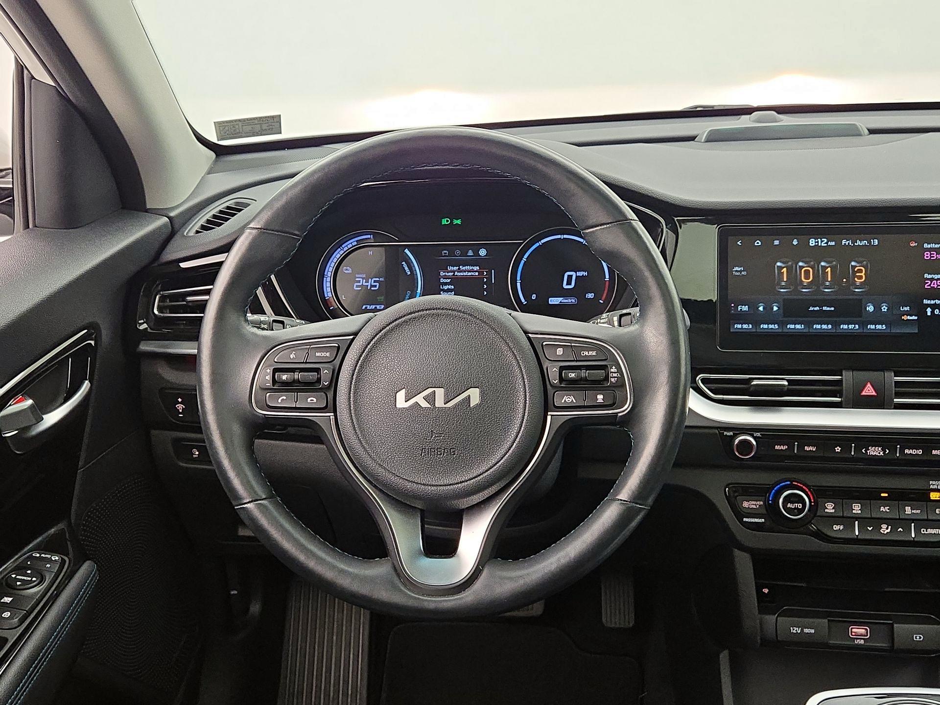Thumbnail: 2022 Kia Niro - 10