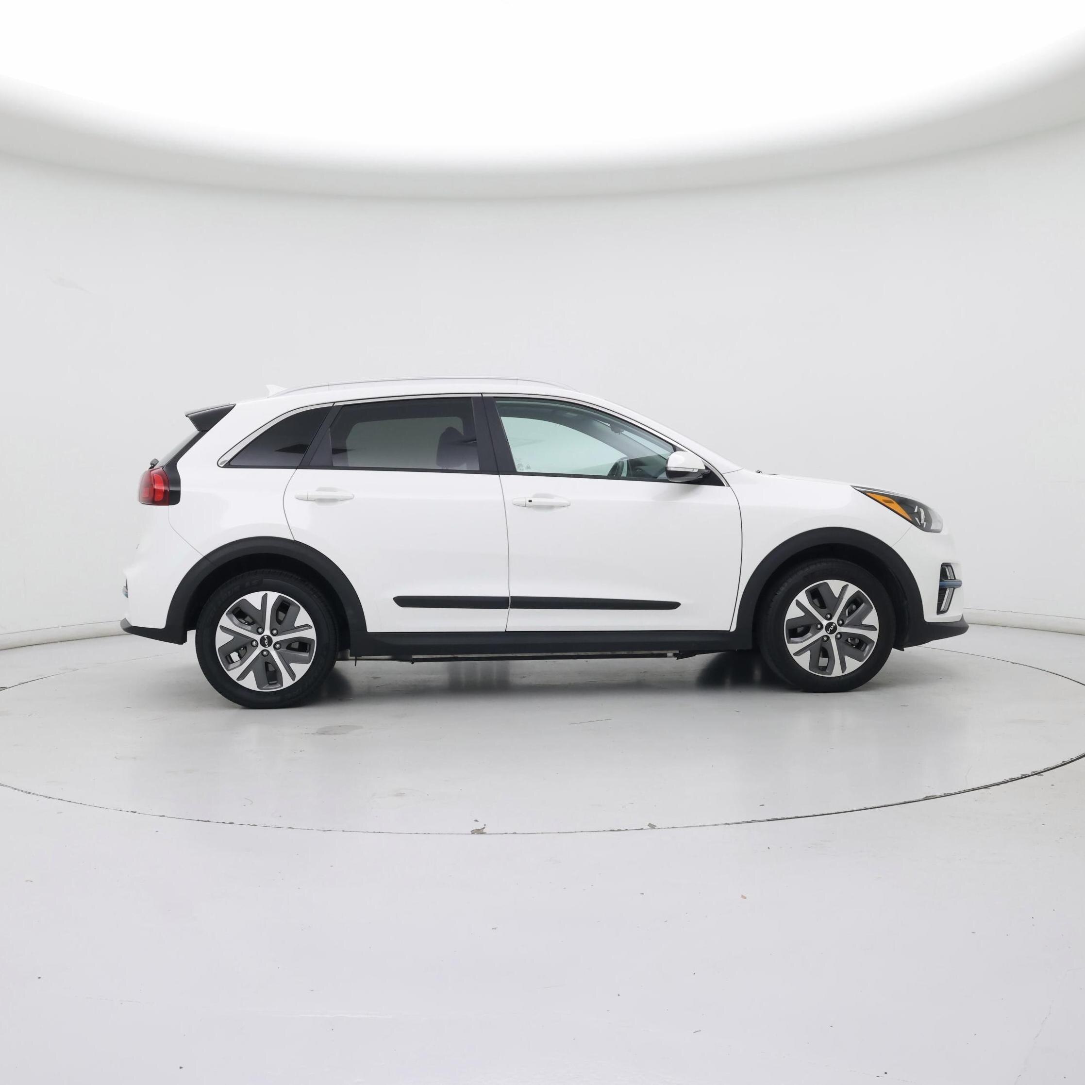 Thumbnail: 2022 Kia Niro - 7
