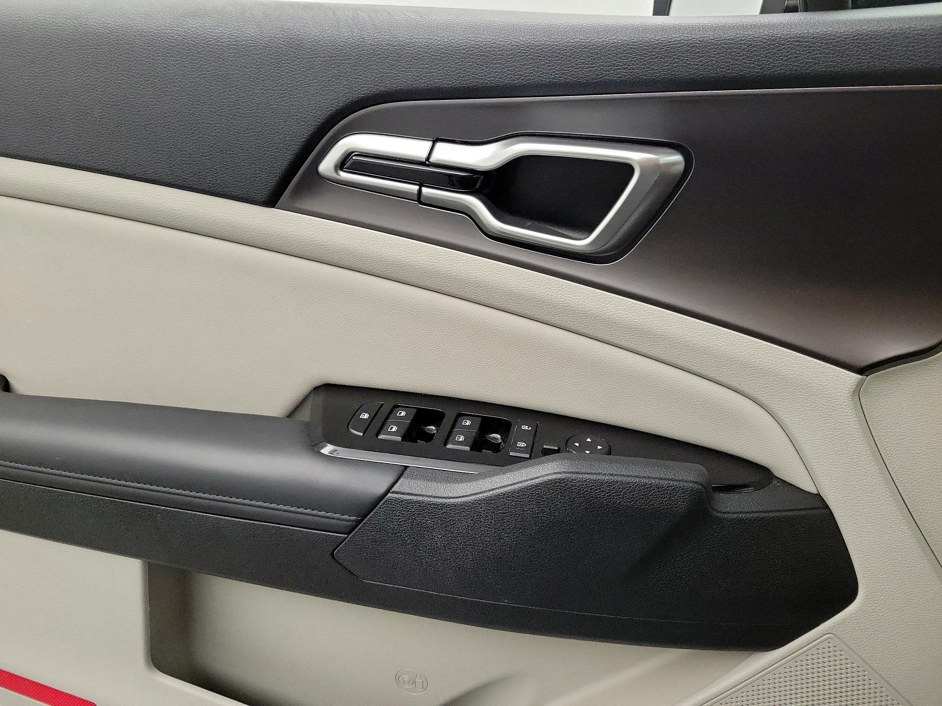 Thumbnail: 2023 Kia Sportage - 10