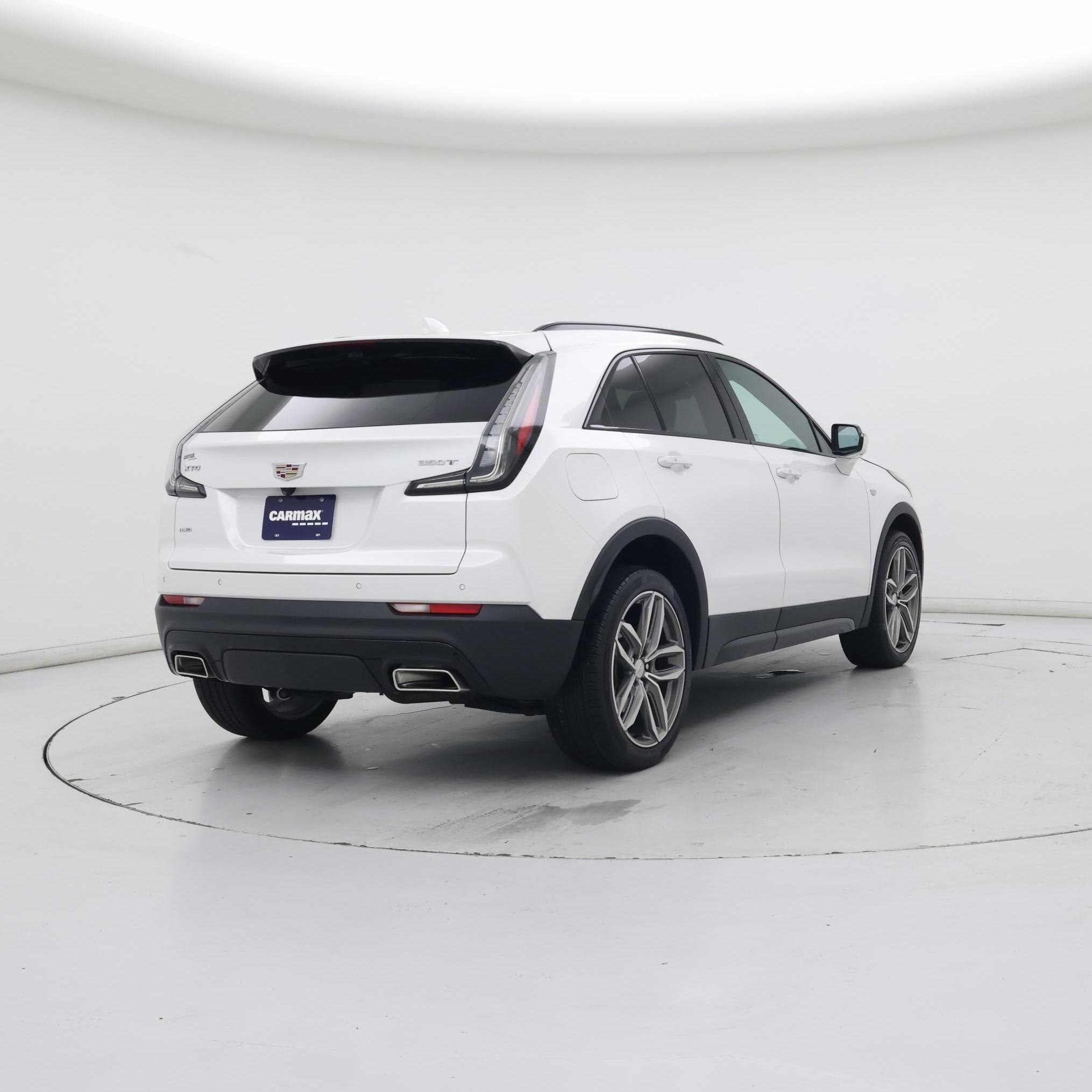 Thumbnail: 2022 Cadillac XT4 - 8
