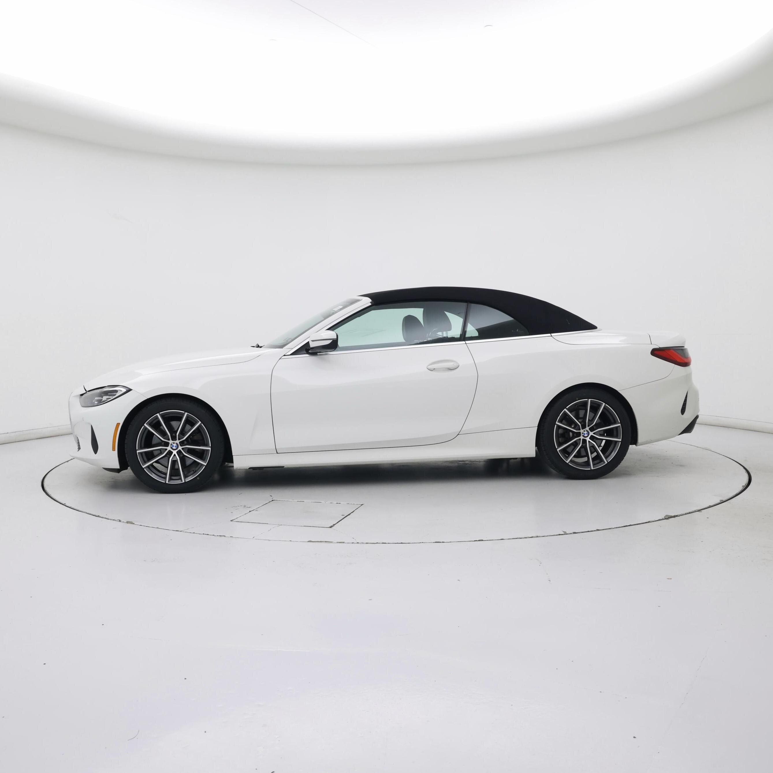 Thumbnail: 2023 BMW 4 Series - 3