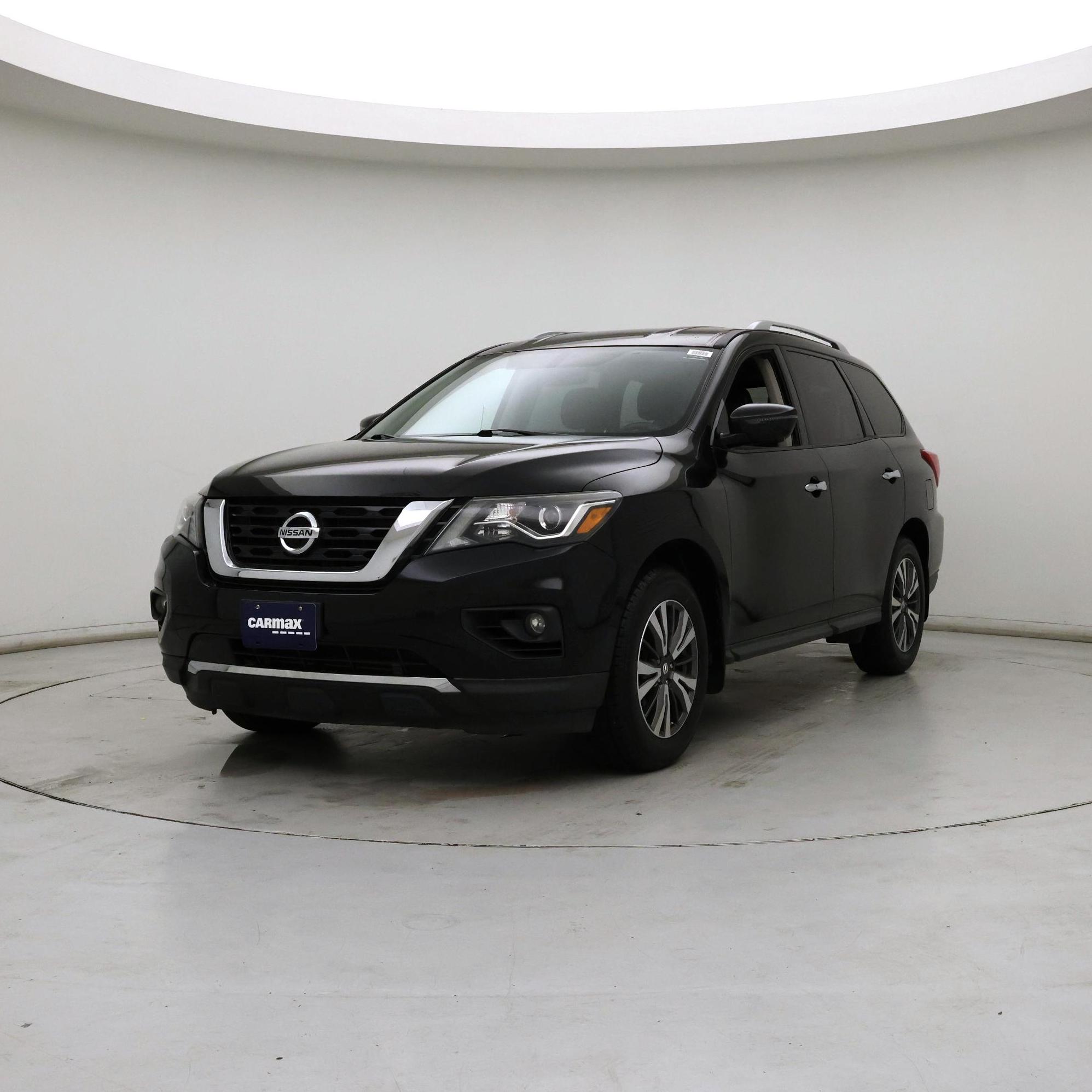 Thumbnail: 2017 Nissan Pathfinder - 4