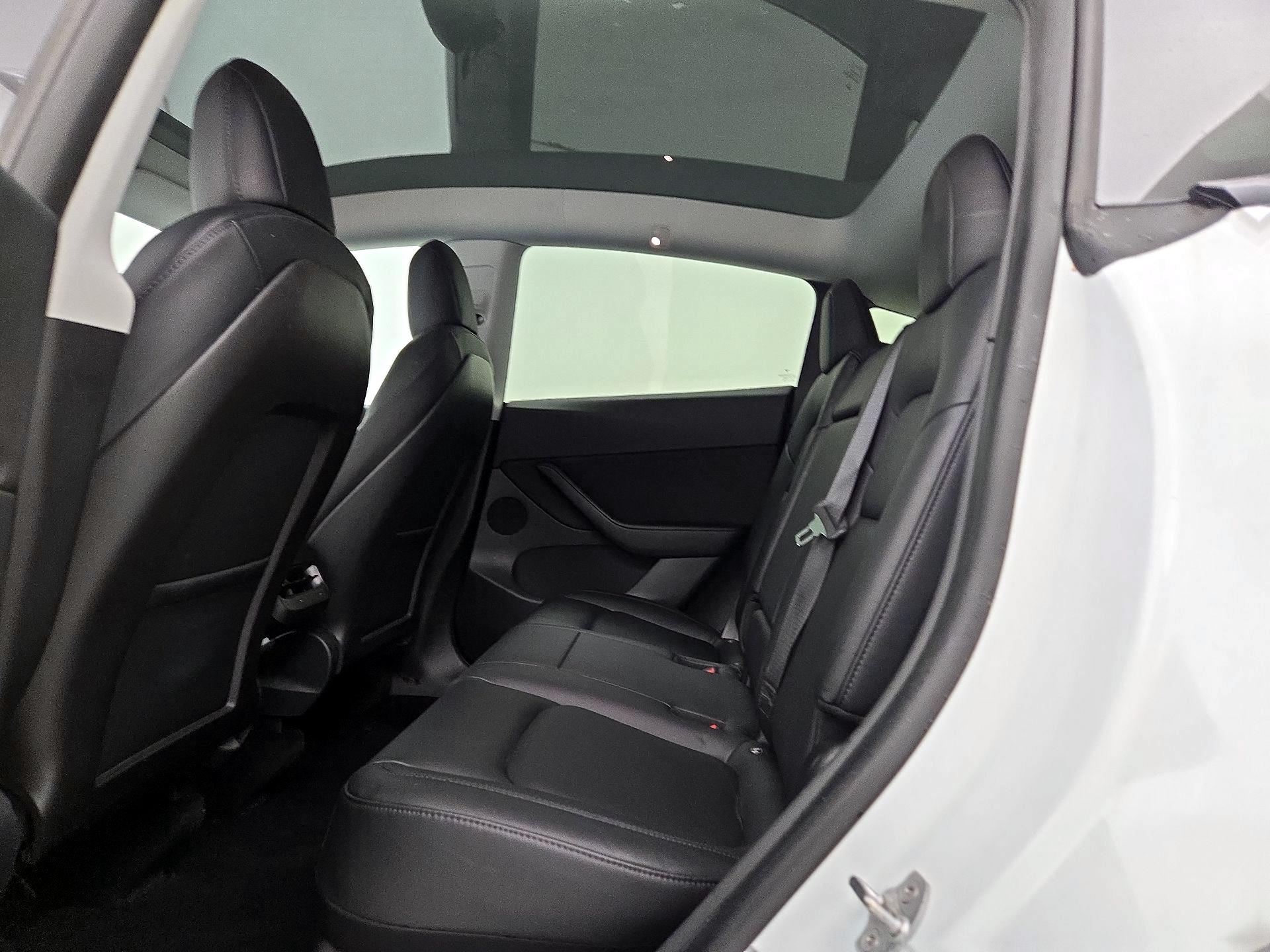 Thumbnail: 2021 Tesla Model Y - 19