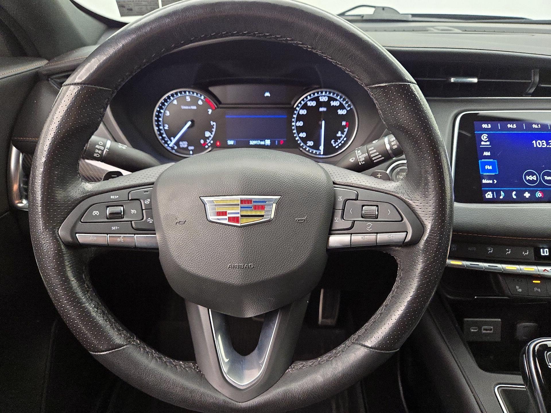 Thumbnail: 2021 Cadillac XT4 - 10