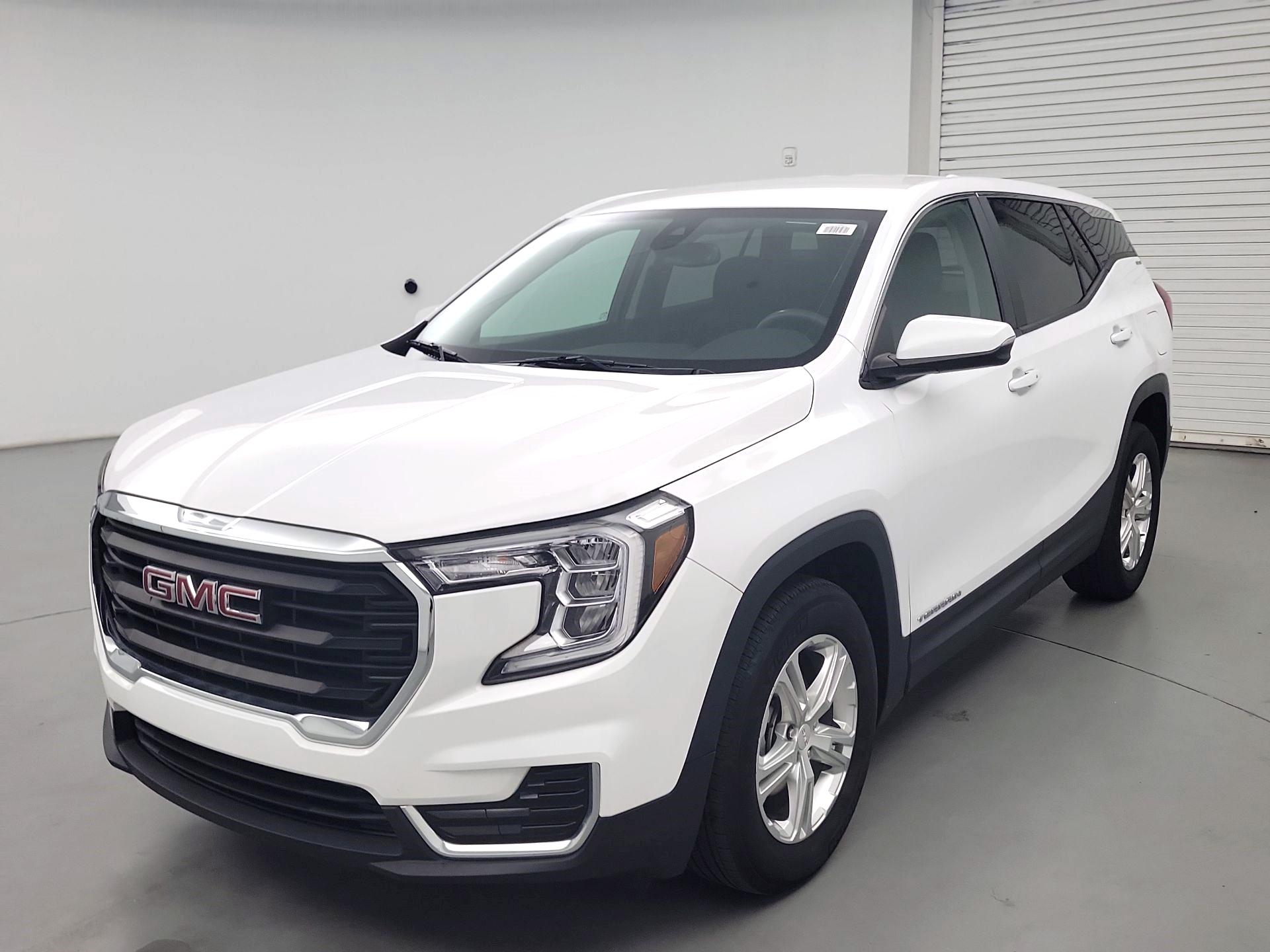 Thumbnail: 2022 GMC Terrain - 3