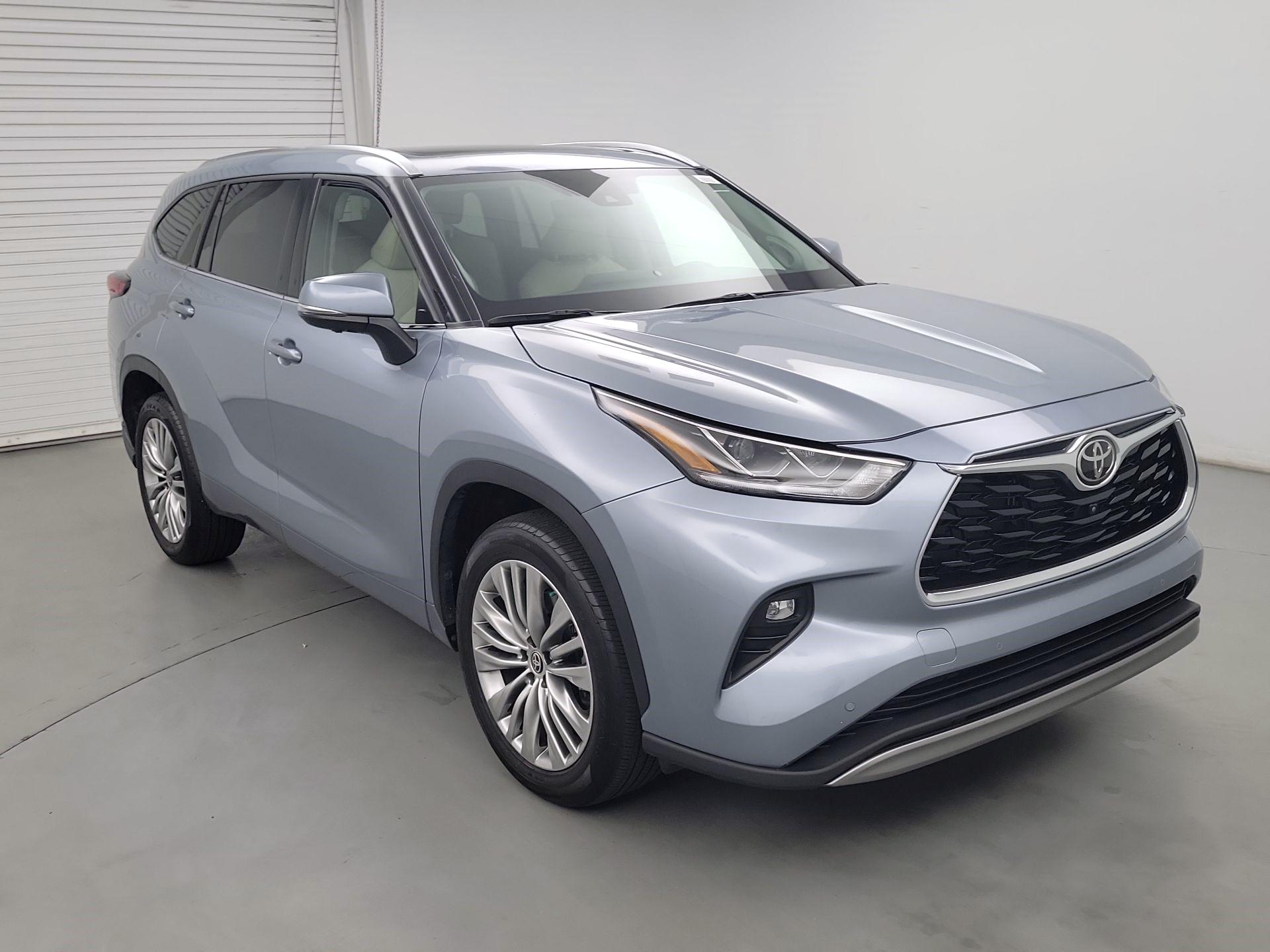 Thumbnail: 2023 Toyota Highlander - 1
