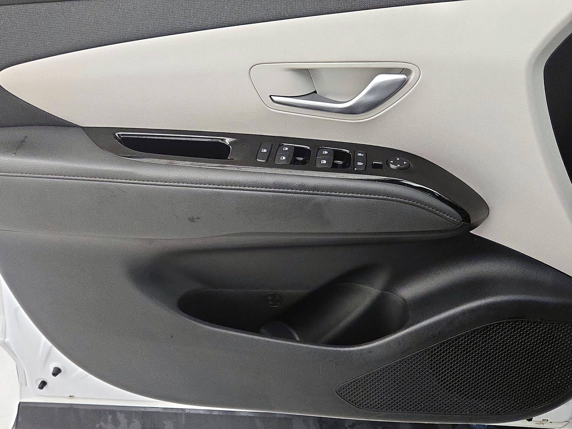 Thumbnail: 2022 Hyundai Tucson - 12
