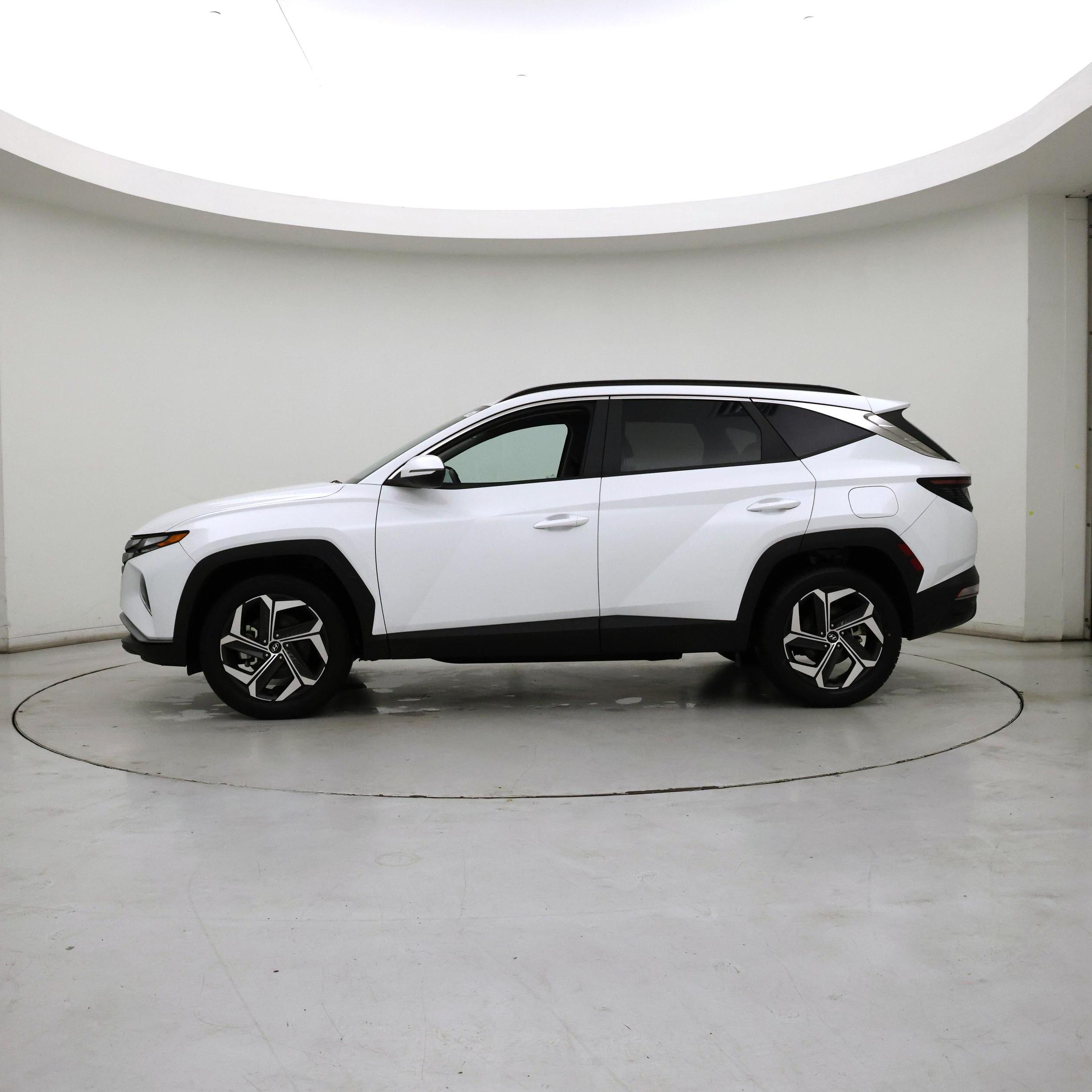 Thumbnail: 2022 Hyundai Tucson - 3