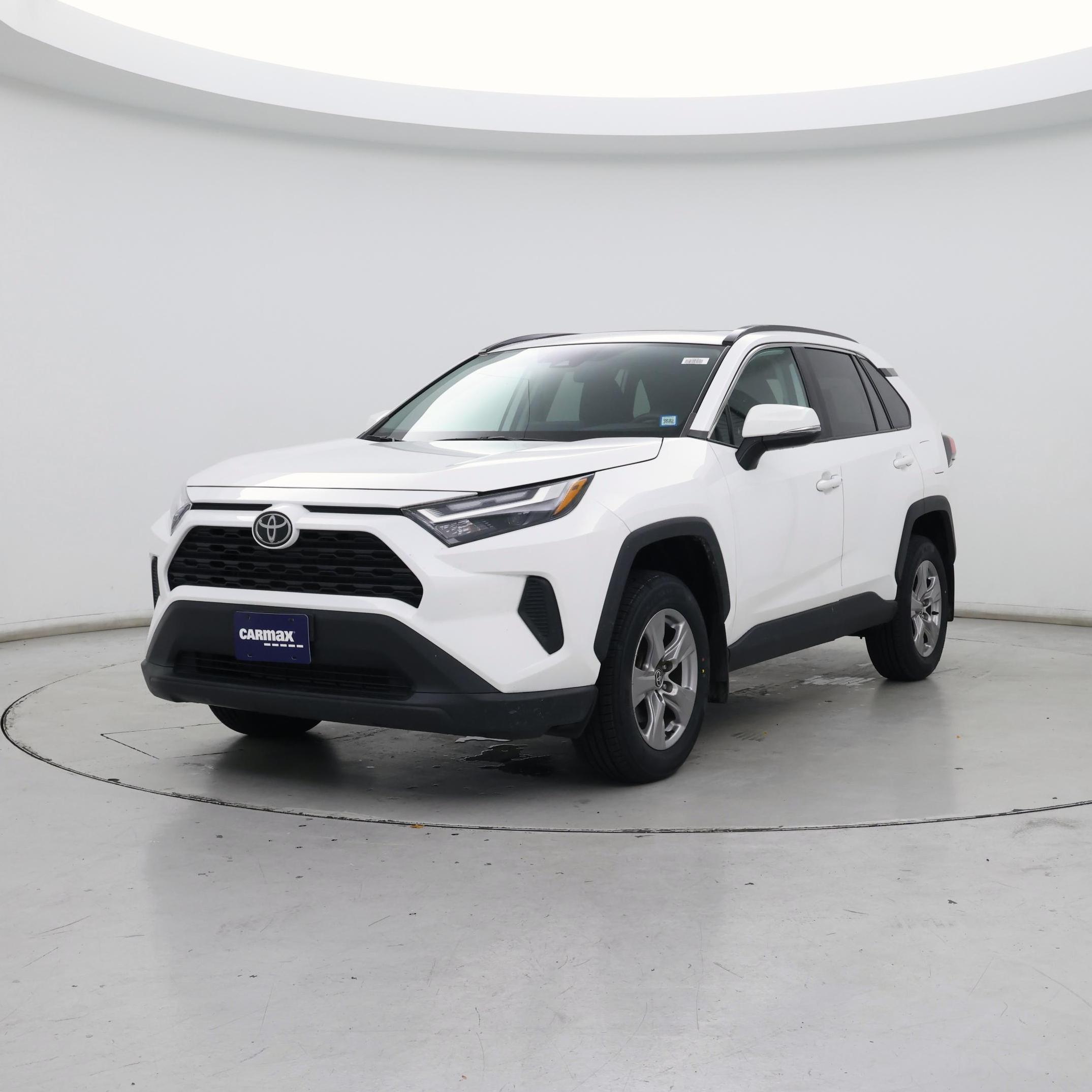Thumbnail: 2022 Toyota RAV4 - 4
