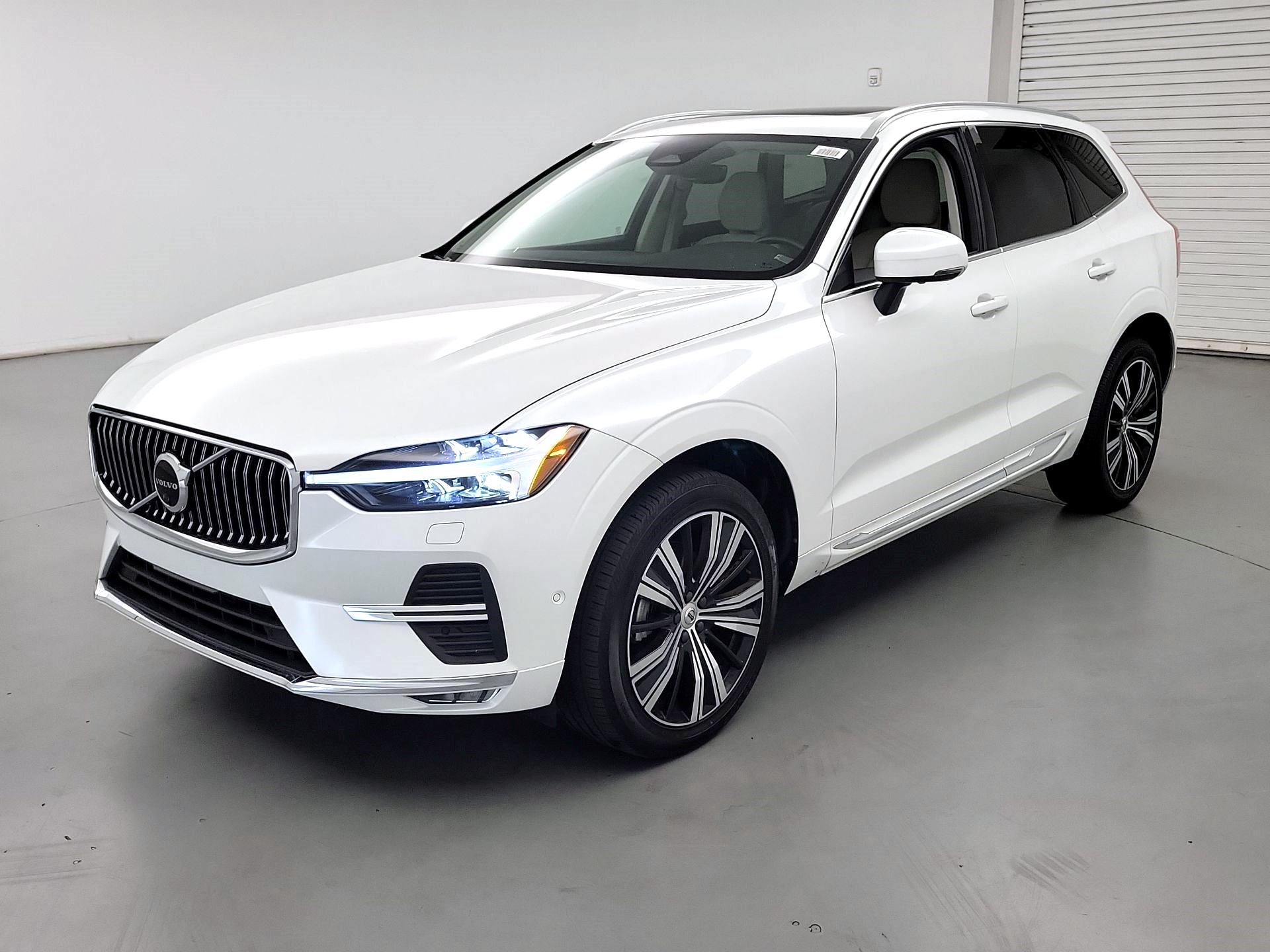 Thumbnail: 2023 Volvo XC60 - 3