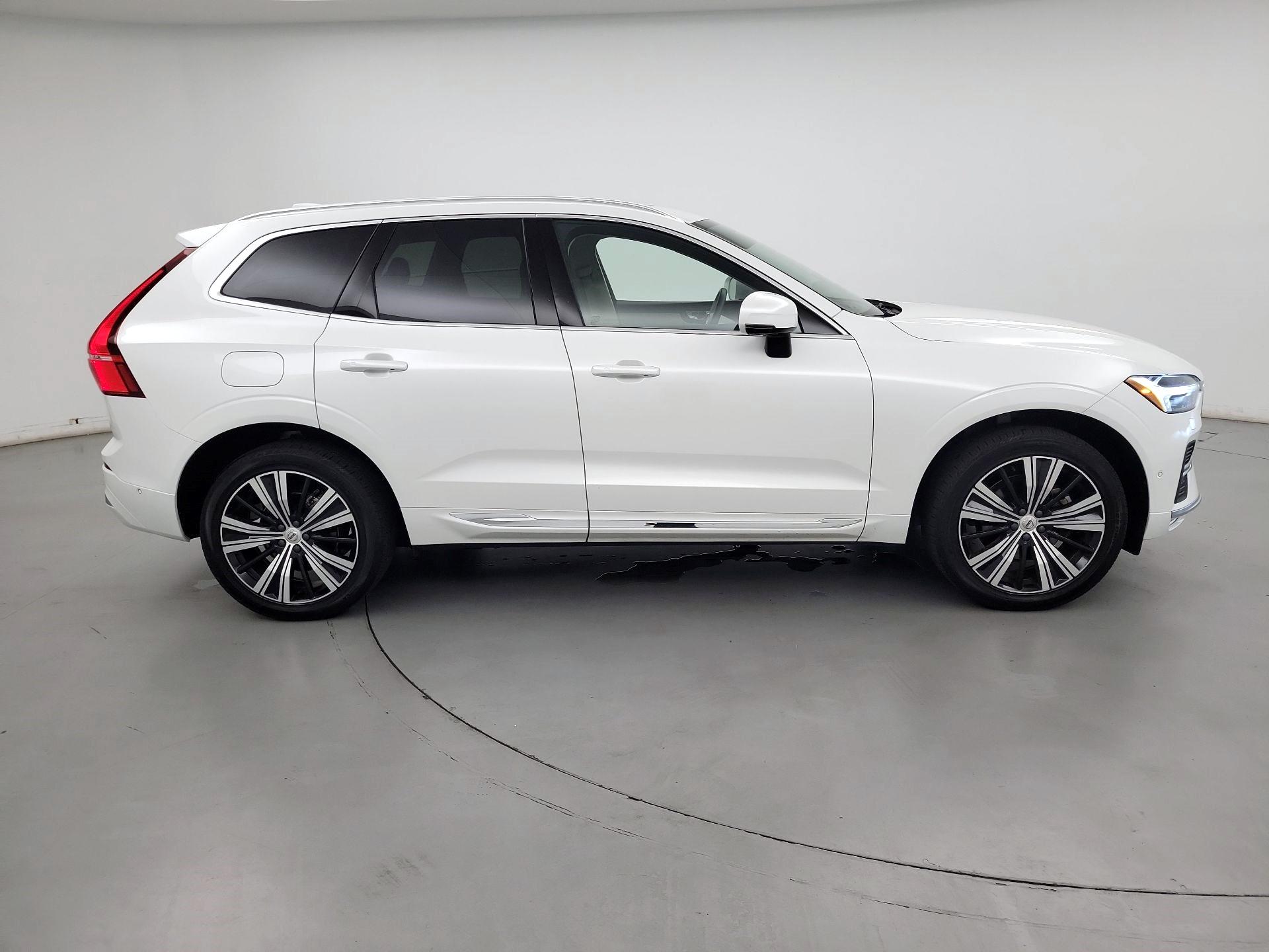 Thumbnail: 2023 Volvo XC60 - 4
