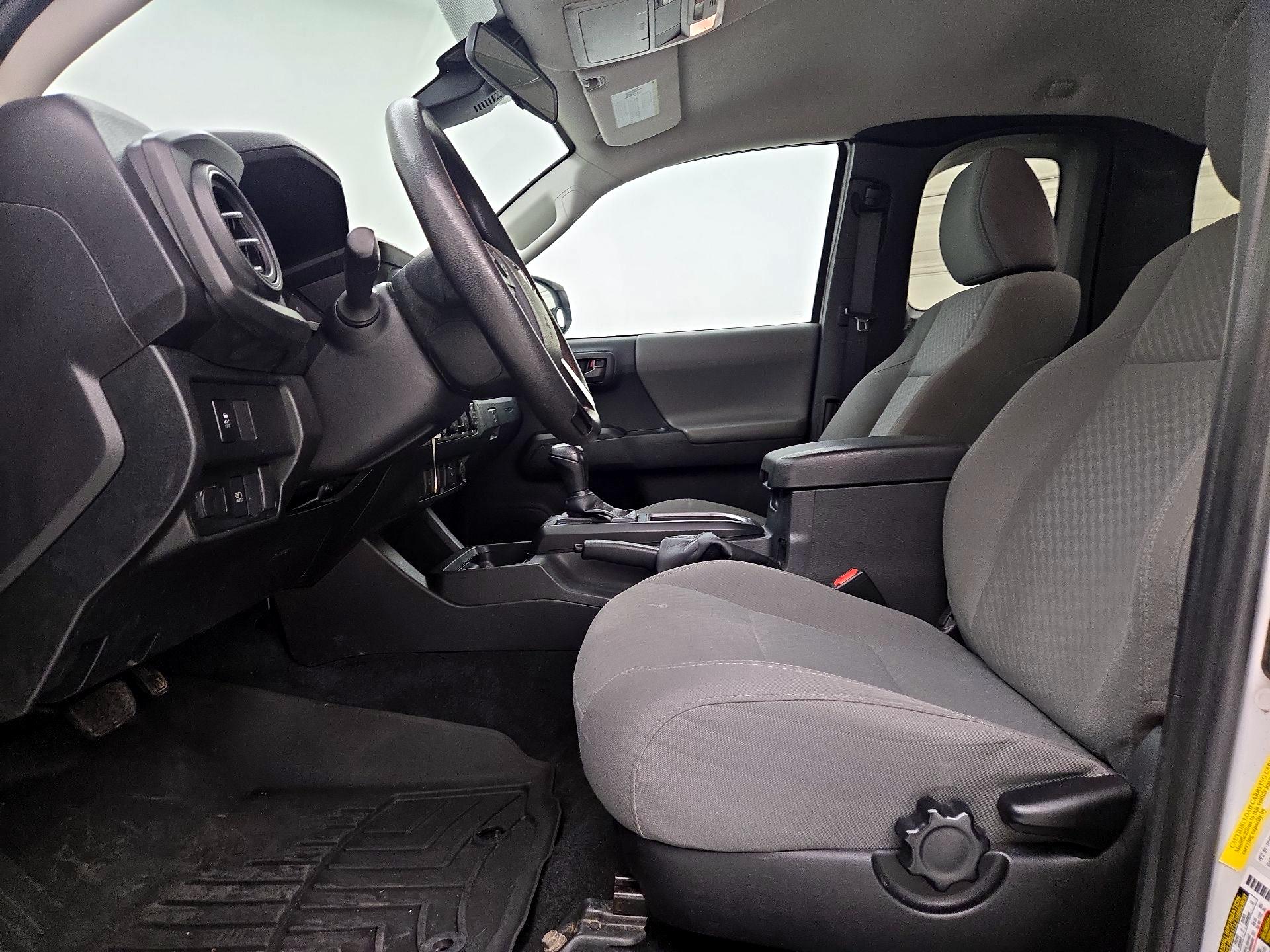 Thumbnail: 2021 Toyota Tacoma - 11