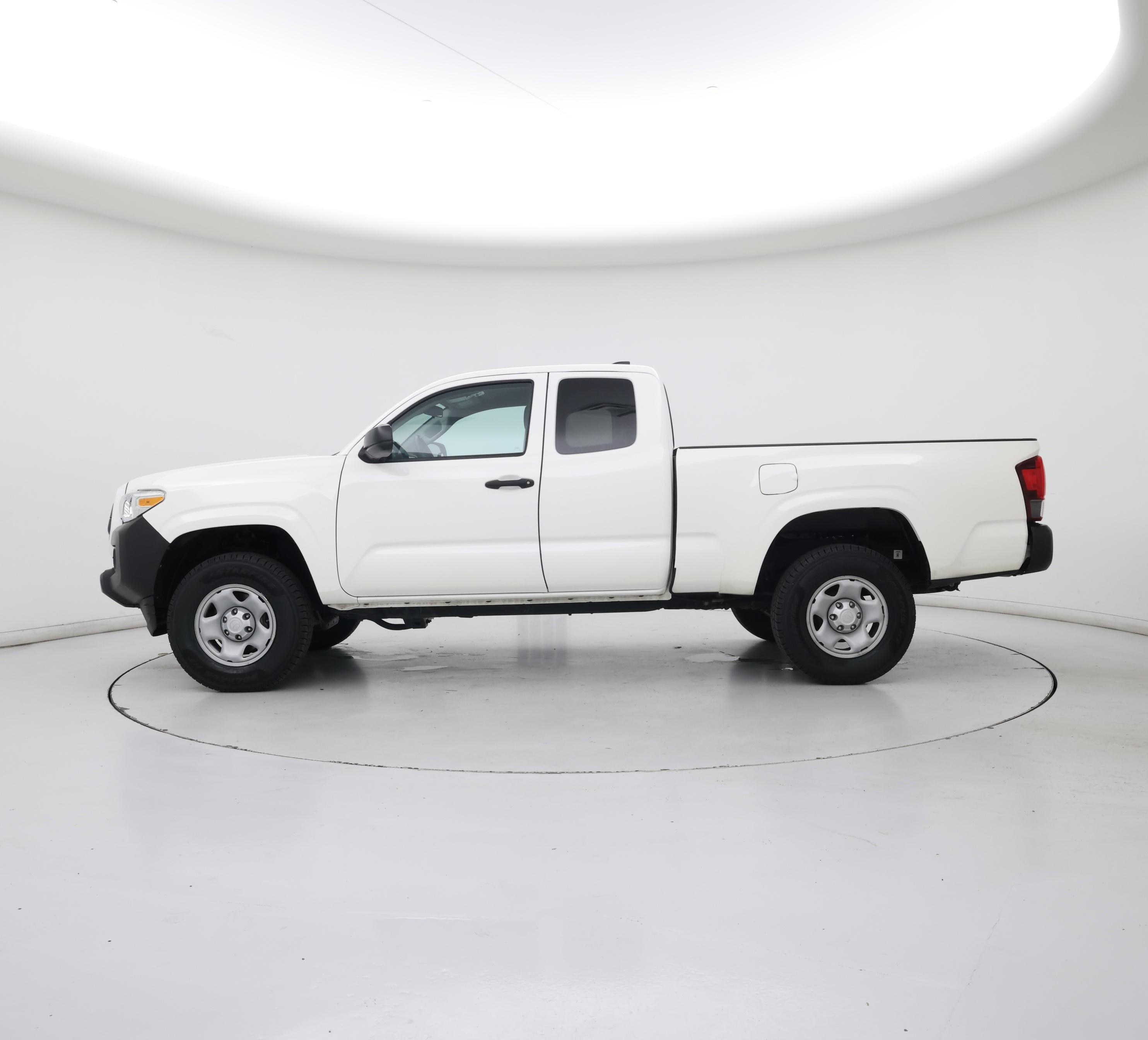 Thumbnail: 2021 Toyota Tacoma - 3