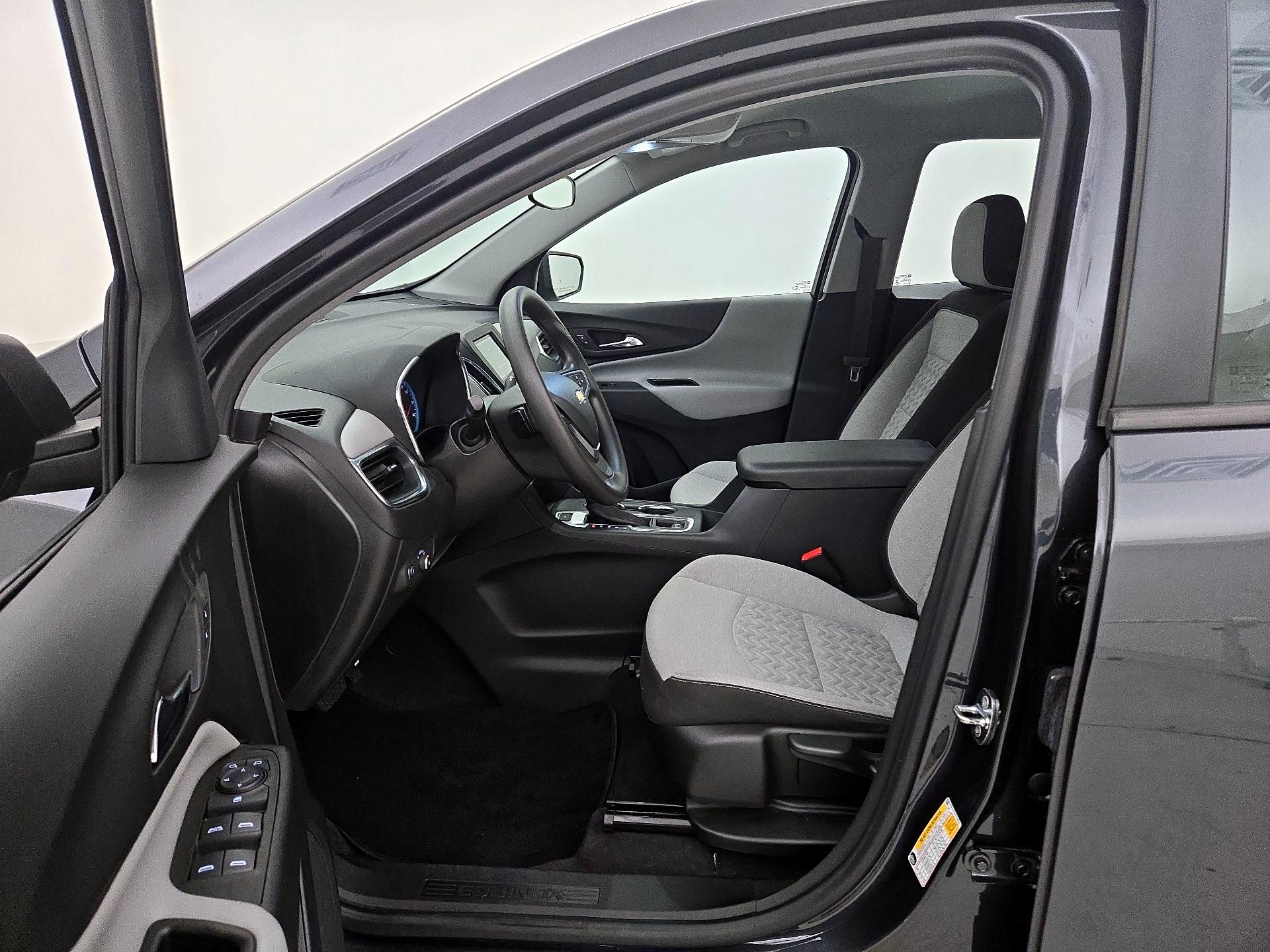 Thumbnail: 2022 Chevrolet Equinox - 11