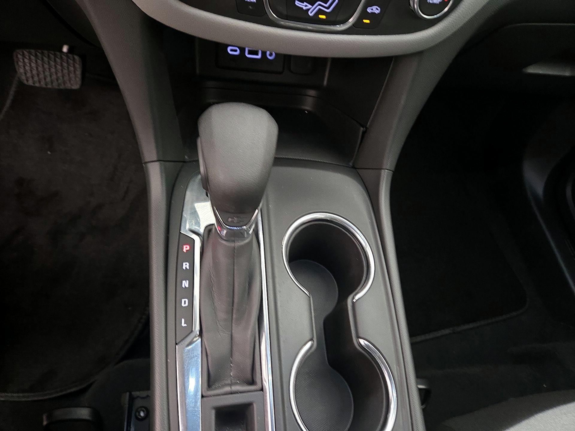 Thumbnail: 2022 Chevrolet Equinox - 16