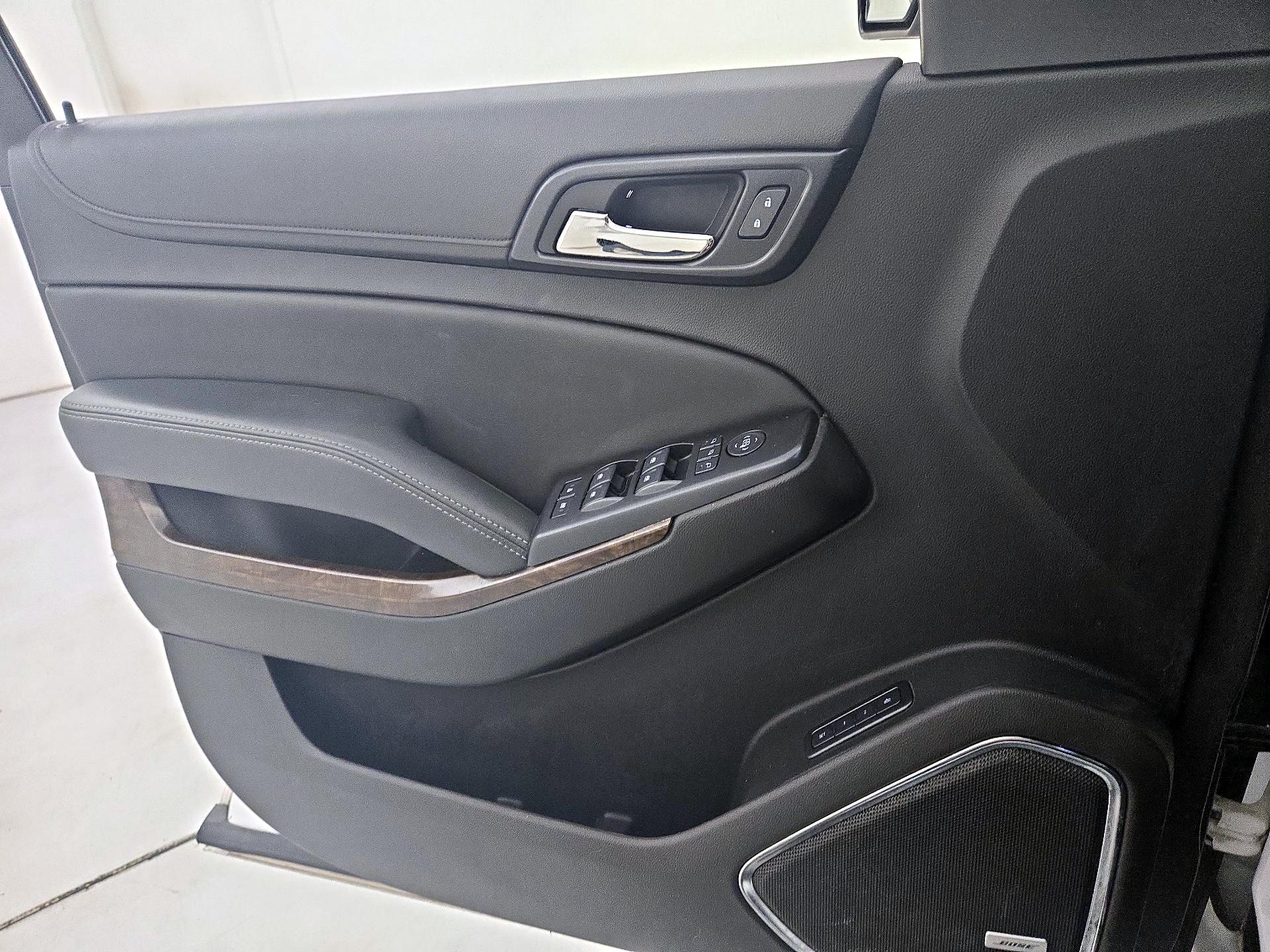 Thumbnail: 2019 Chevrolet Tahoe - 12