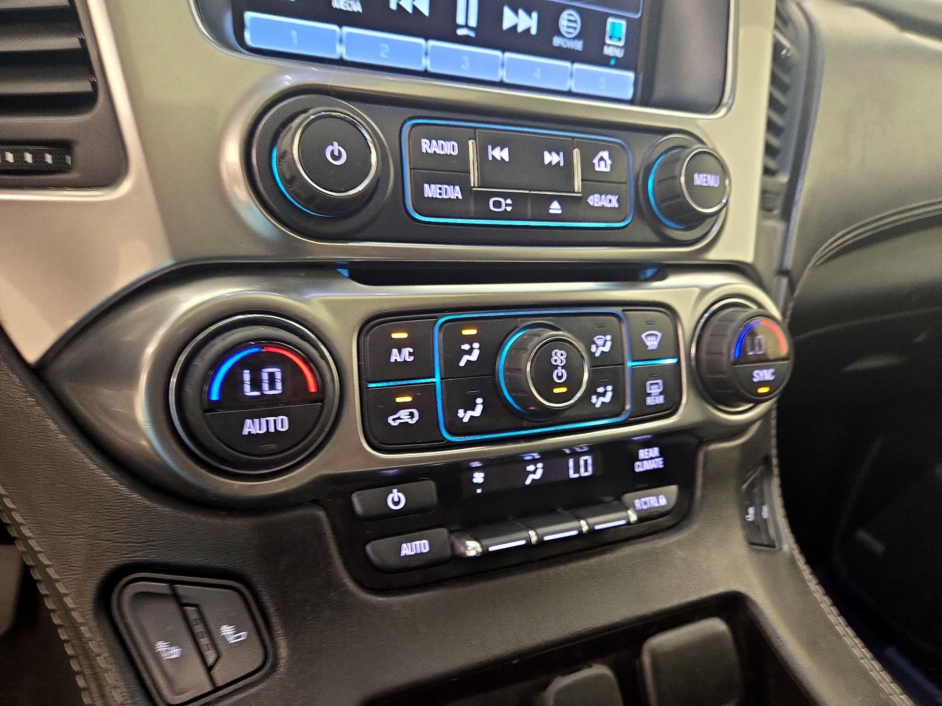 Thumbnail: 2019 Chevrolet Tahoe - 17
