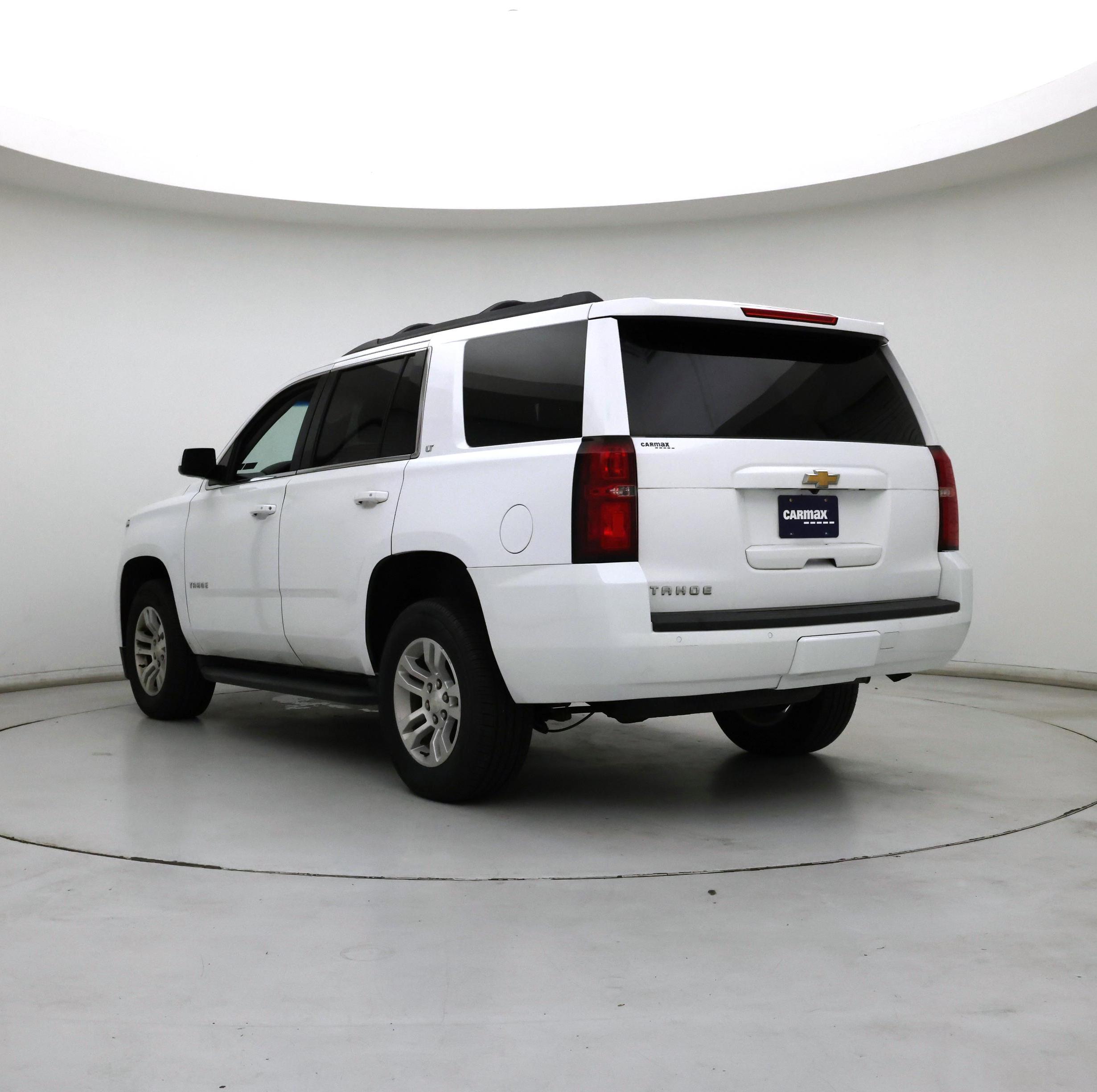 Thumbnail: 2019 Chevrolet Tahoe - 2