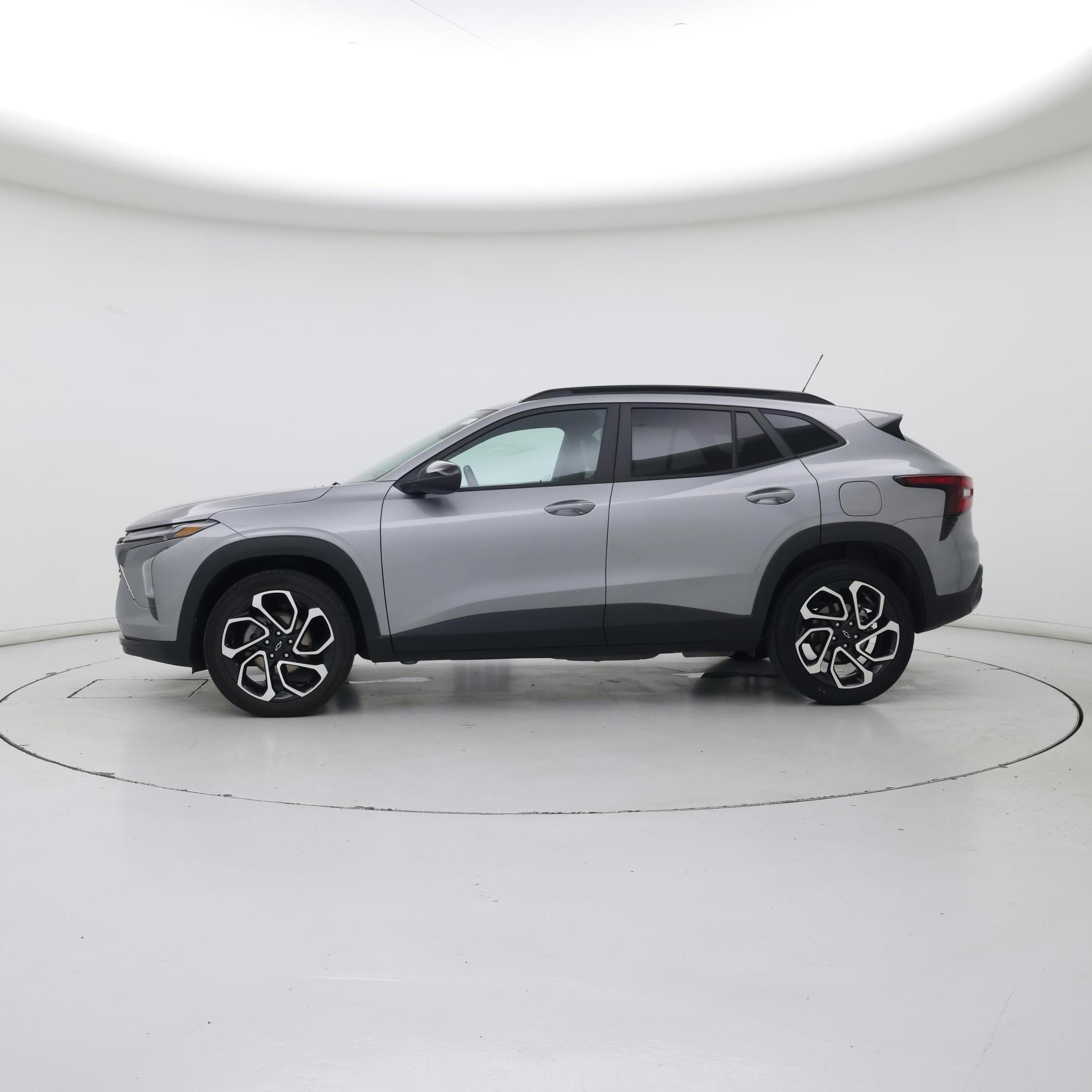 Thumbnail: 2024 Chevrolet Trax - 3