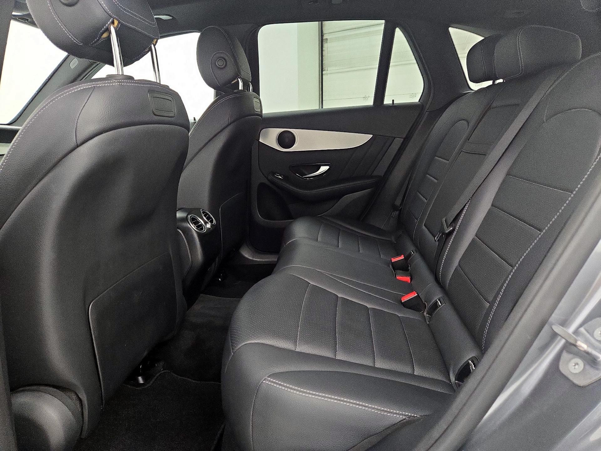 Thumbnail: 2019 Mercedes-Benz GLC - 20