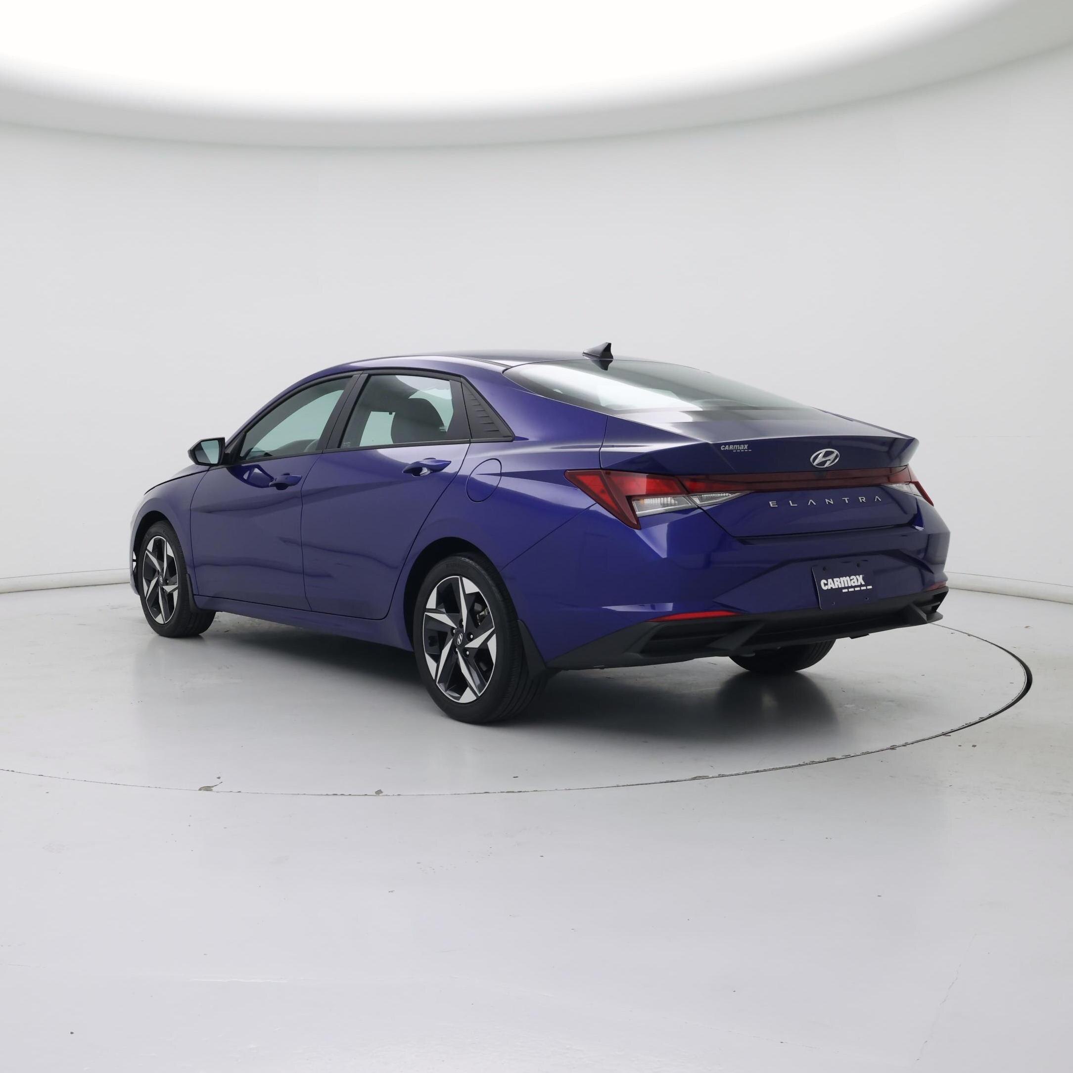 Thumbnail: 2023 Hyundai Elantra - 2