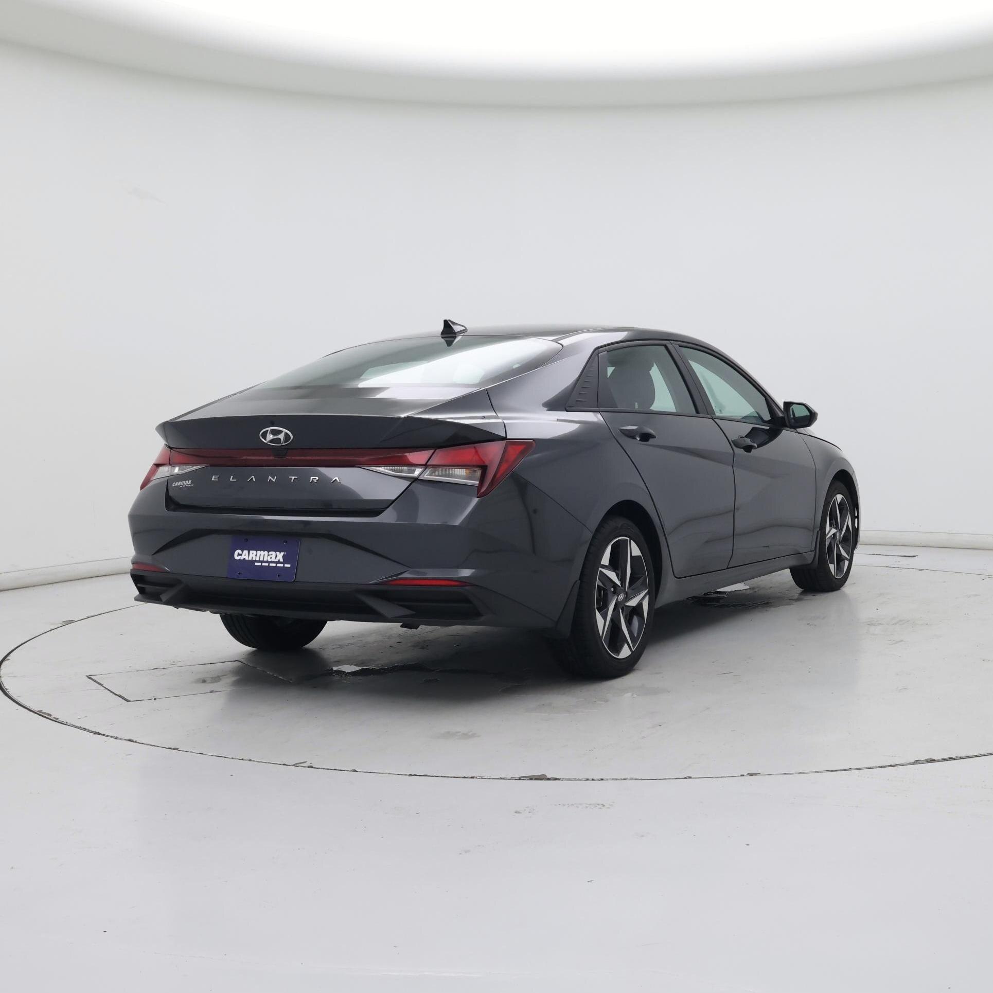 Thumbnail: 2023 Hyundai Elantra - 8