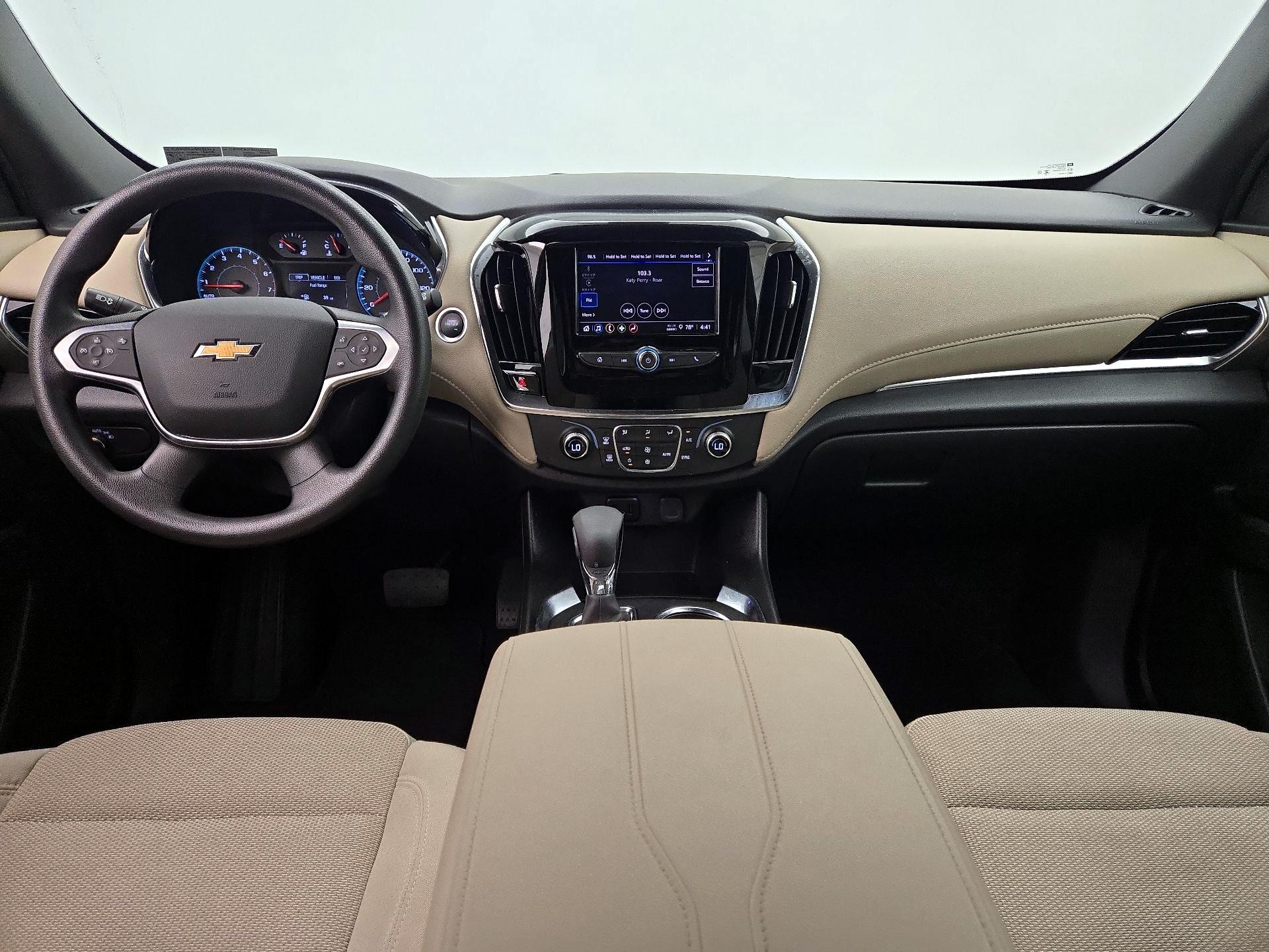 Thumbnail: 2023 Chevrolet Traverse - 9