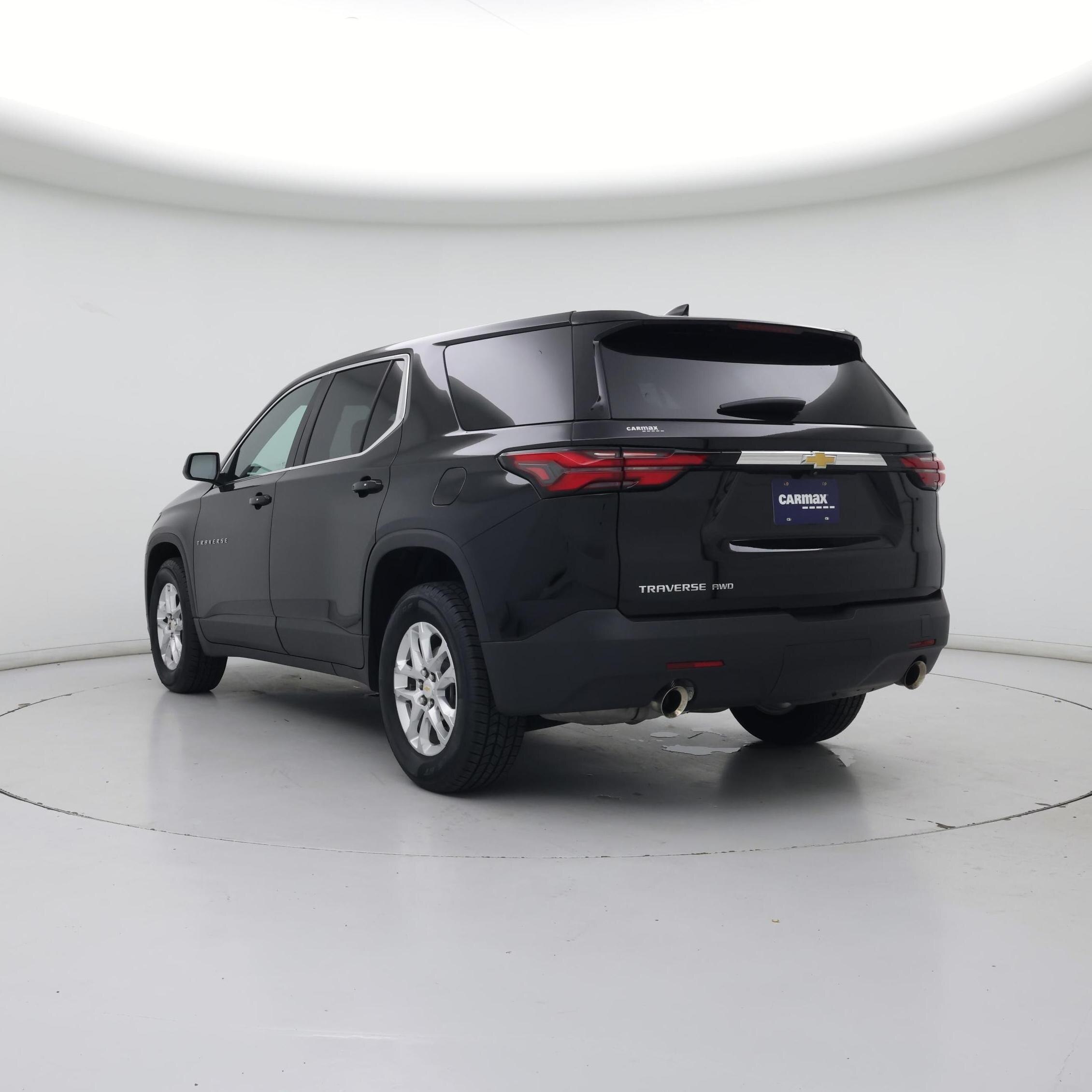 Thumbnail: 2023 Chevrolet Traverse - 2