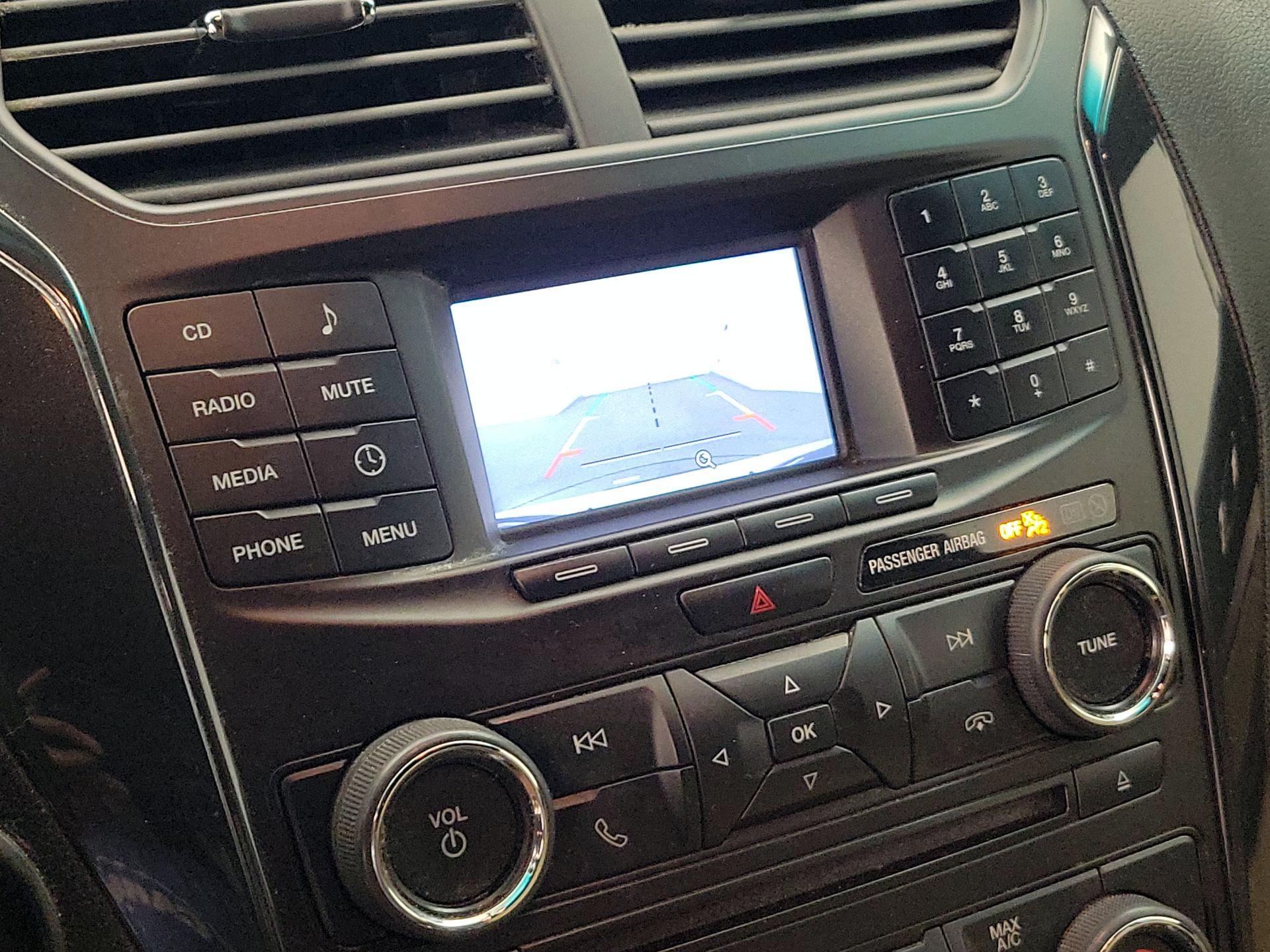 Thumbnail: 2016 Ford Explorer - 14