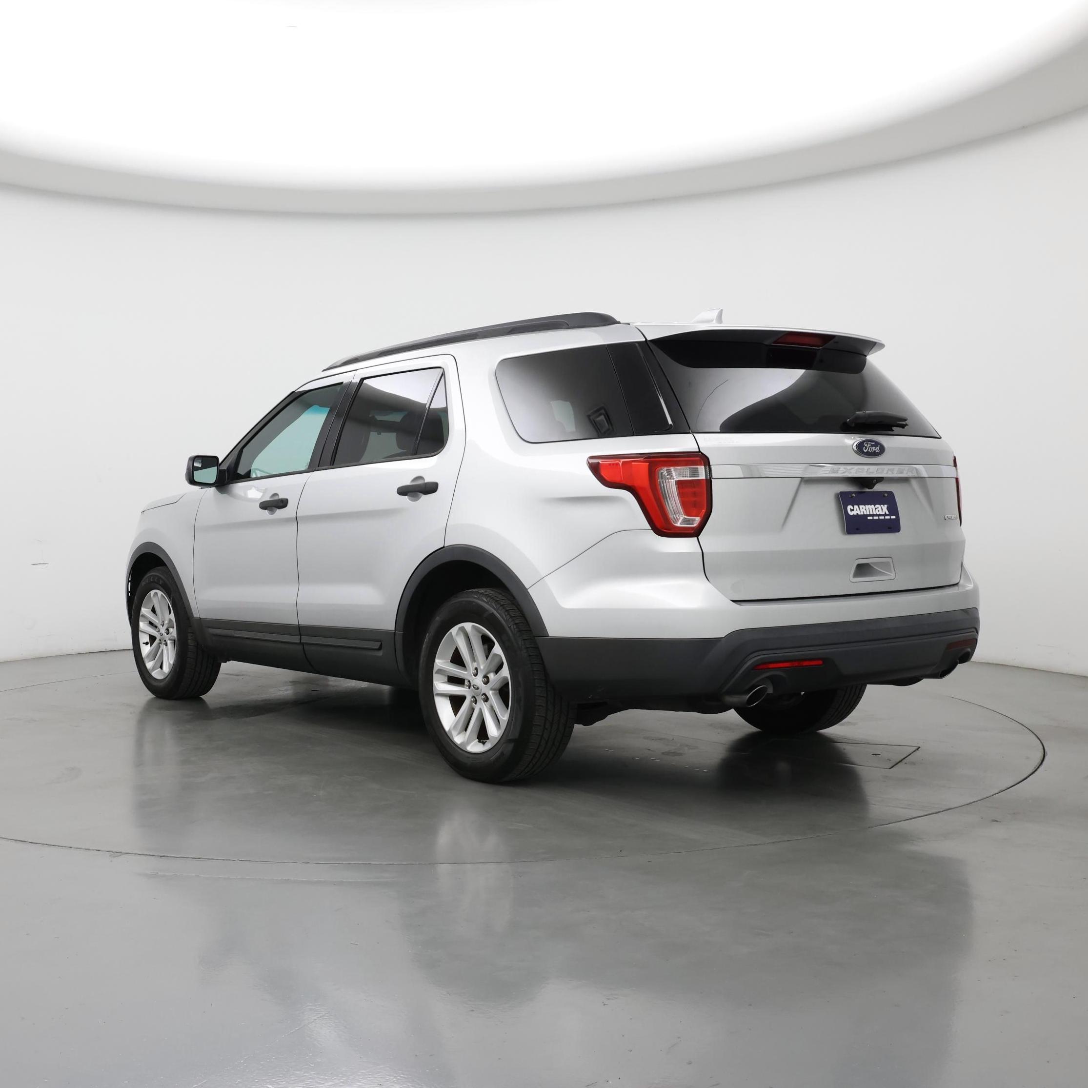 Thumbnail: 2016 Ford Explorer - 2