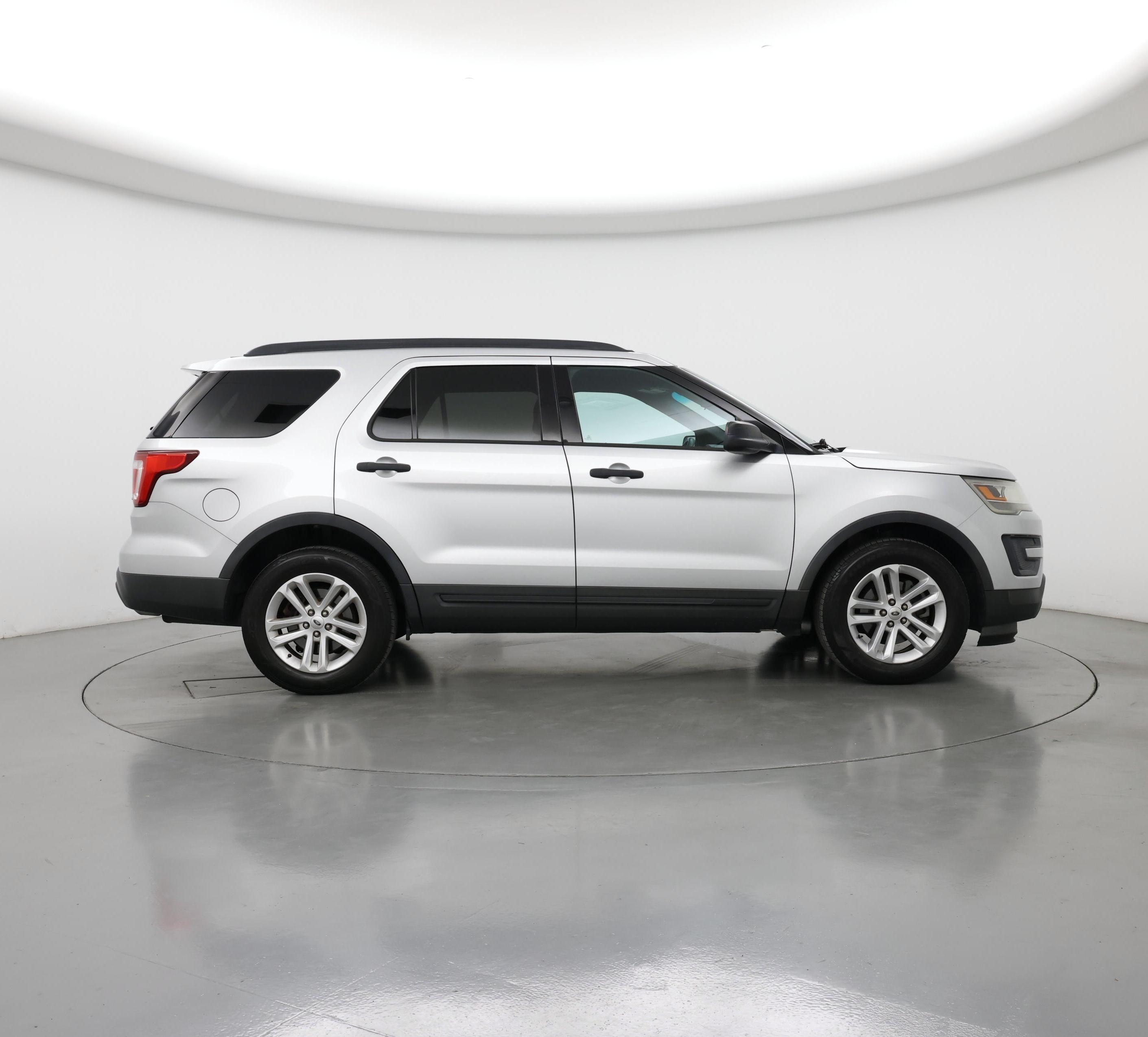 Thumbnail: 2016 Ford Explorer - 7