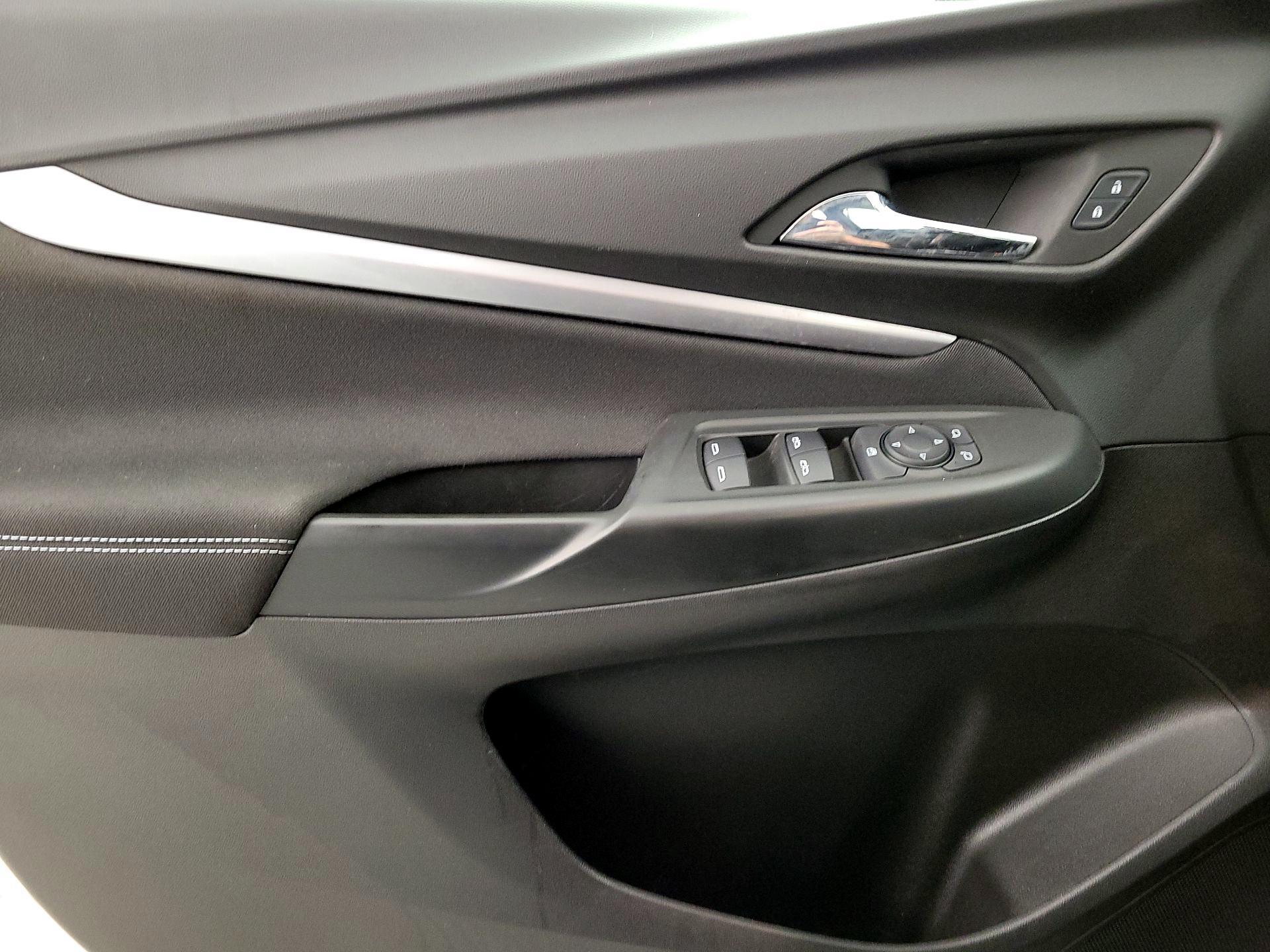 Thumbnail: 2023 Chevrolet Bolt EUV - 12
