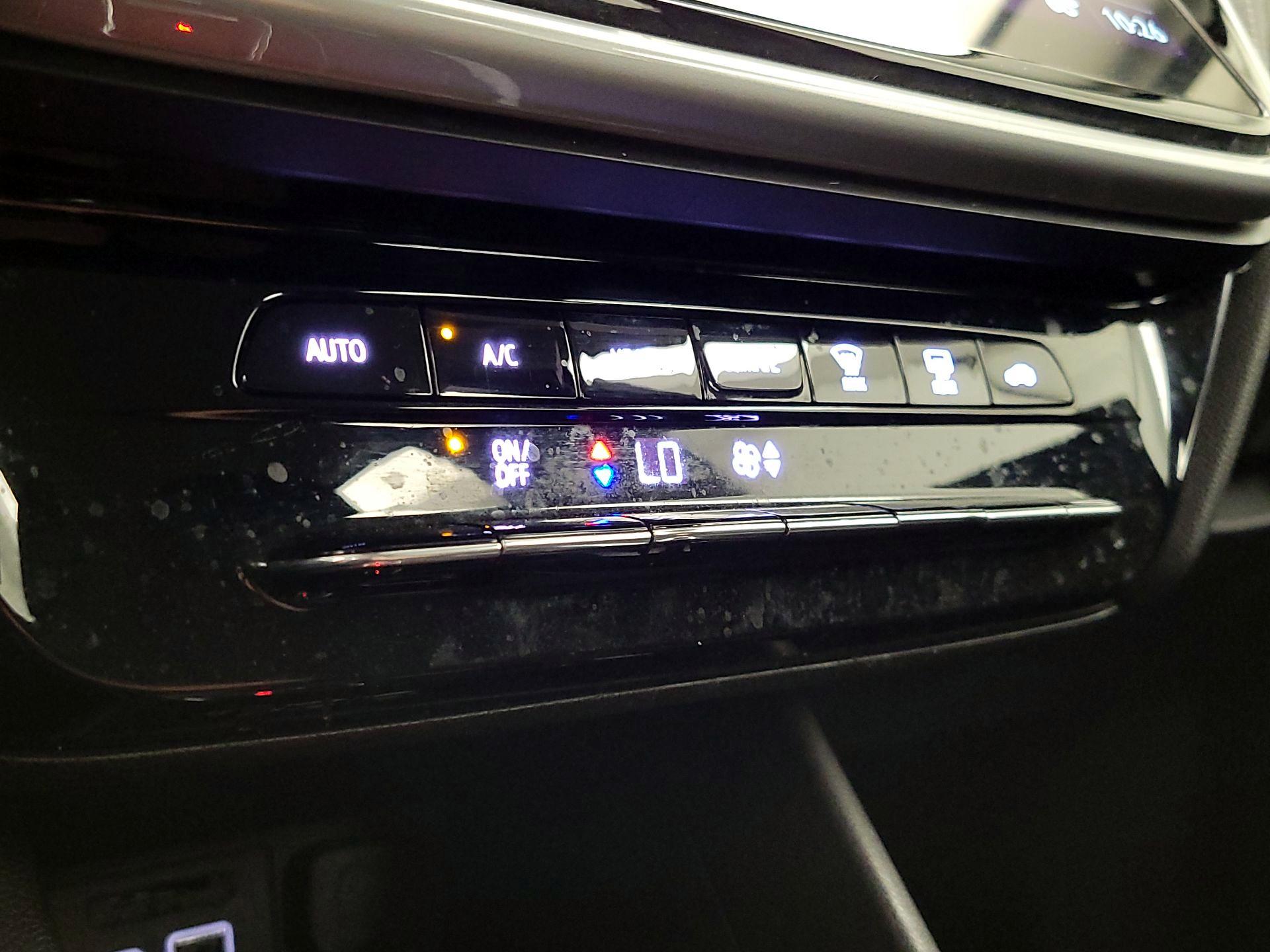 Thumbnail: 2023 Chevrolet Bolt EUV - 16
