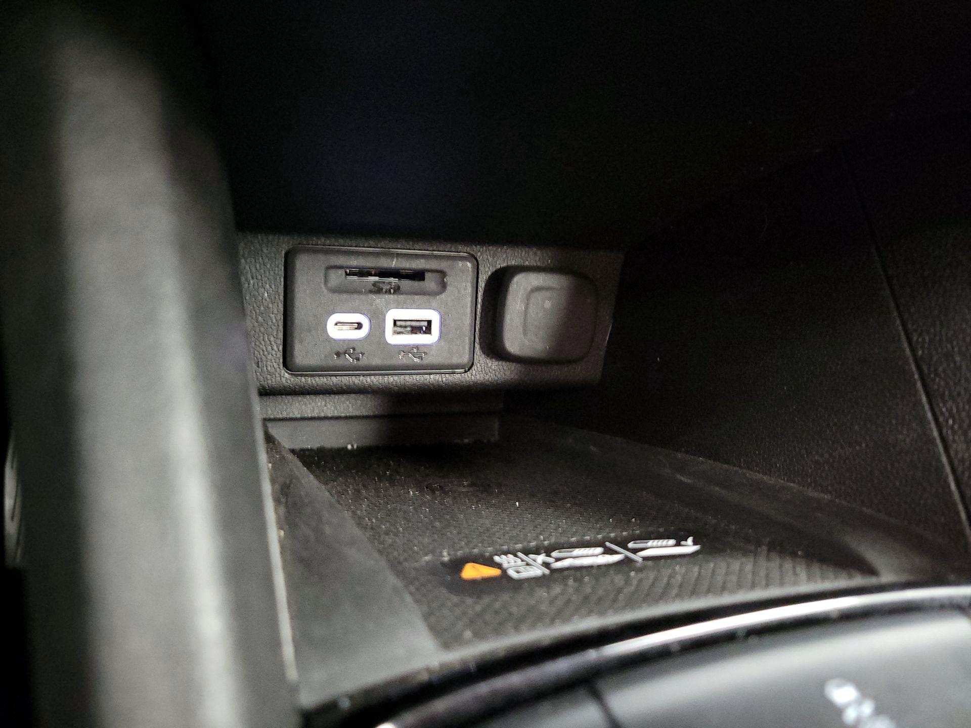 Thumbnail: 2023 Chevrolet Bolt EUV - 18