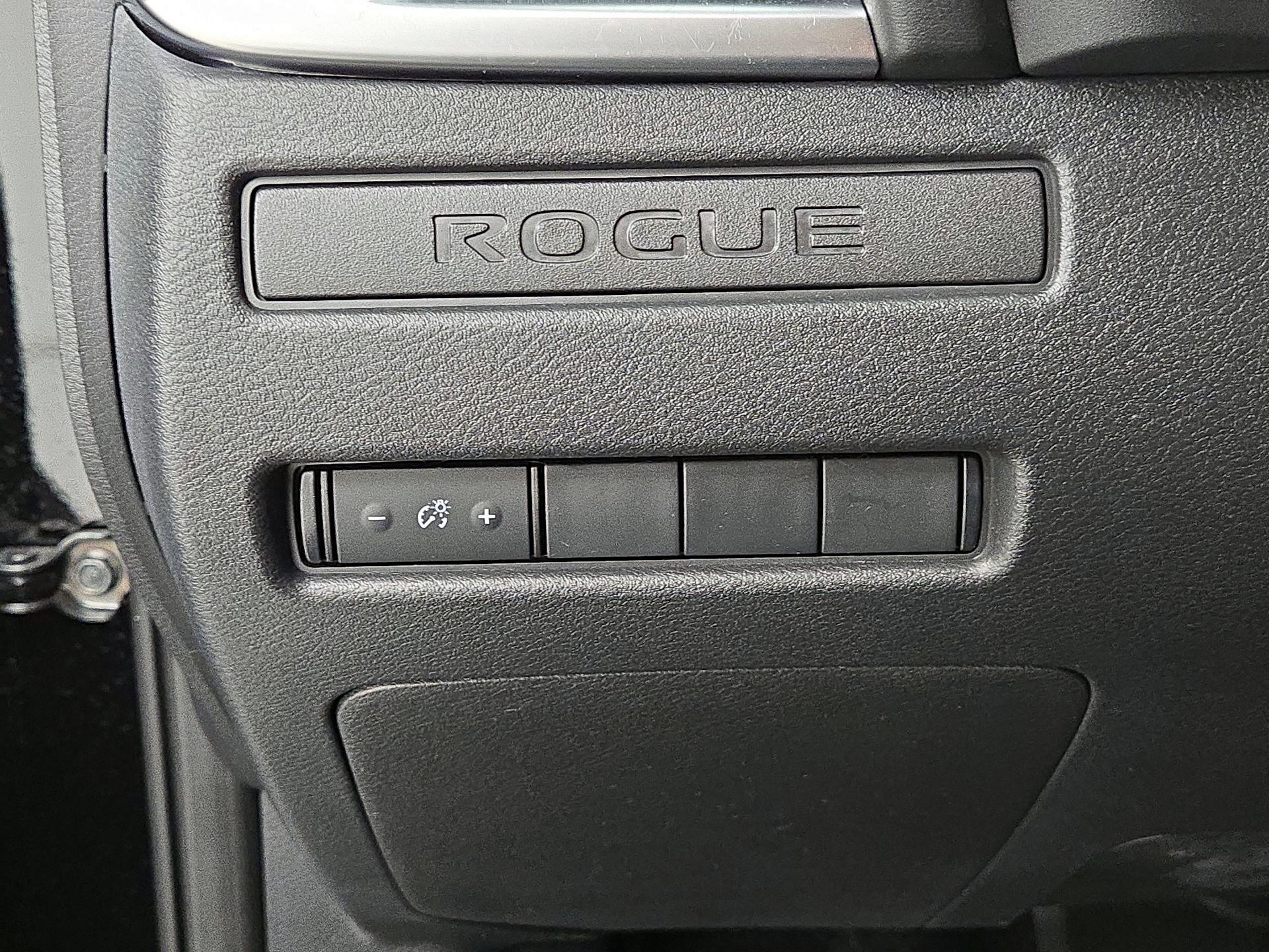 Thumbnail: 2023 Nissan Rogue - 13