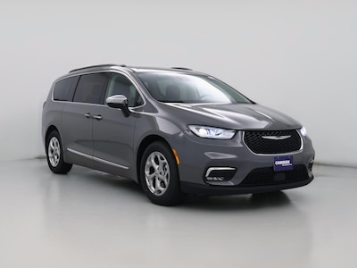 Gray 2023 Chrysler Pacifica Limited