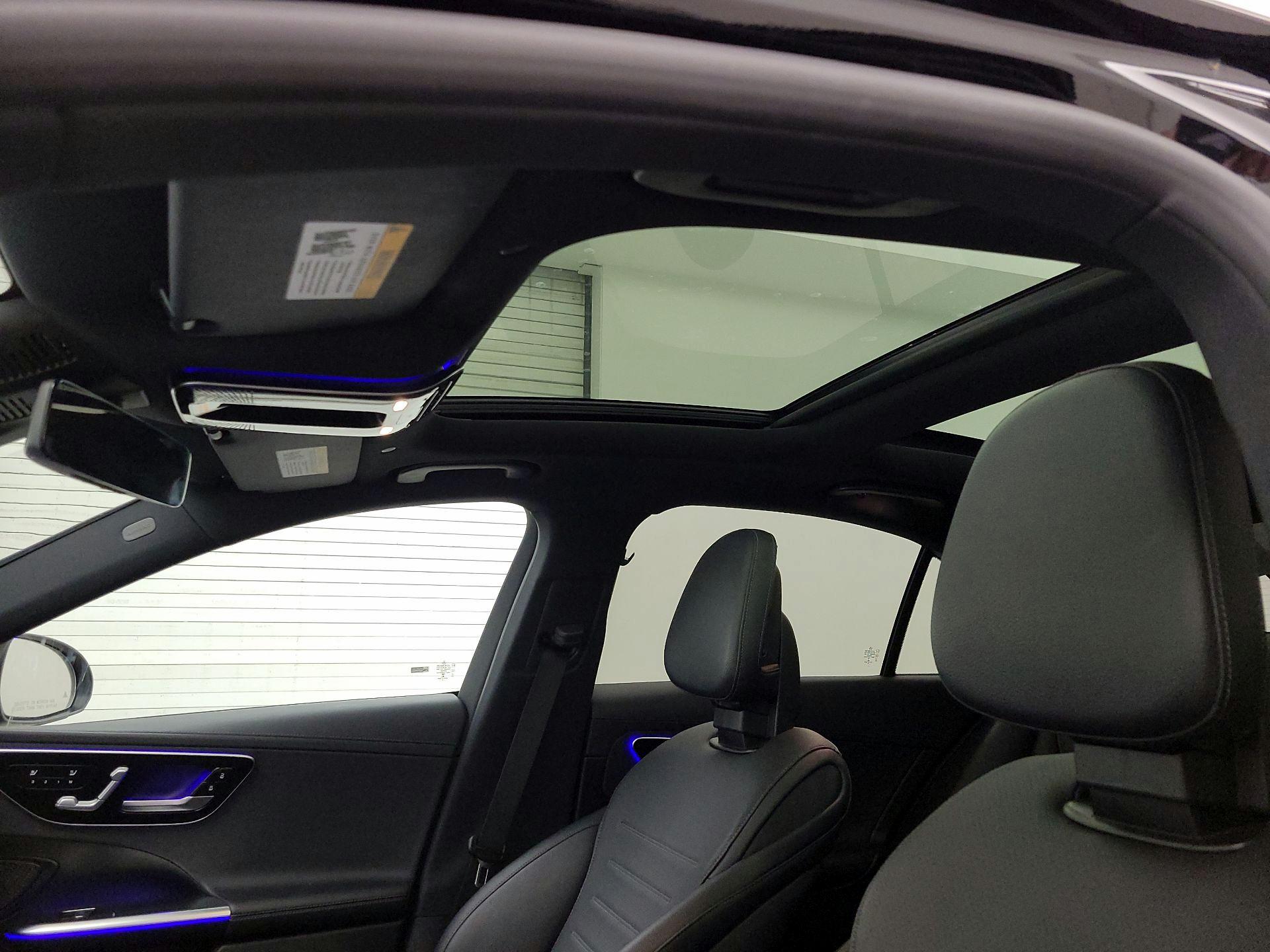 Thumbnail: 2022 Mercedes-Benz C-Class - 19