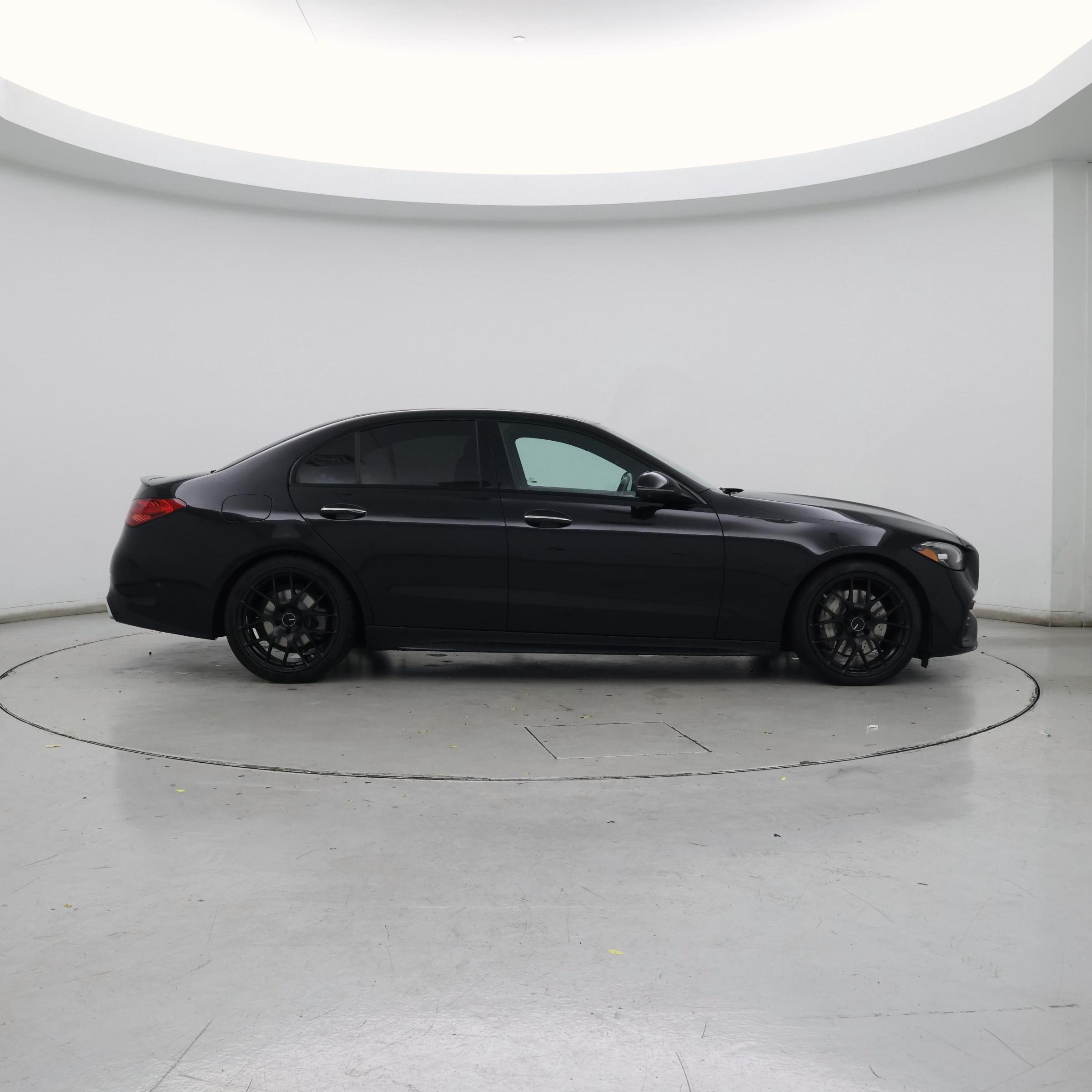 Thumbnail: 2022 Mercedes-Benz C-Class - 7