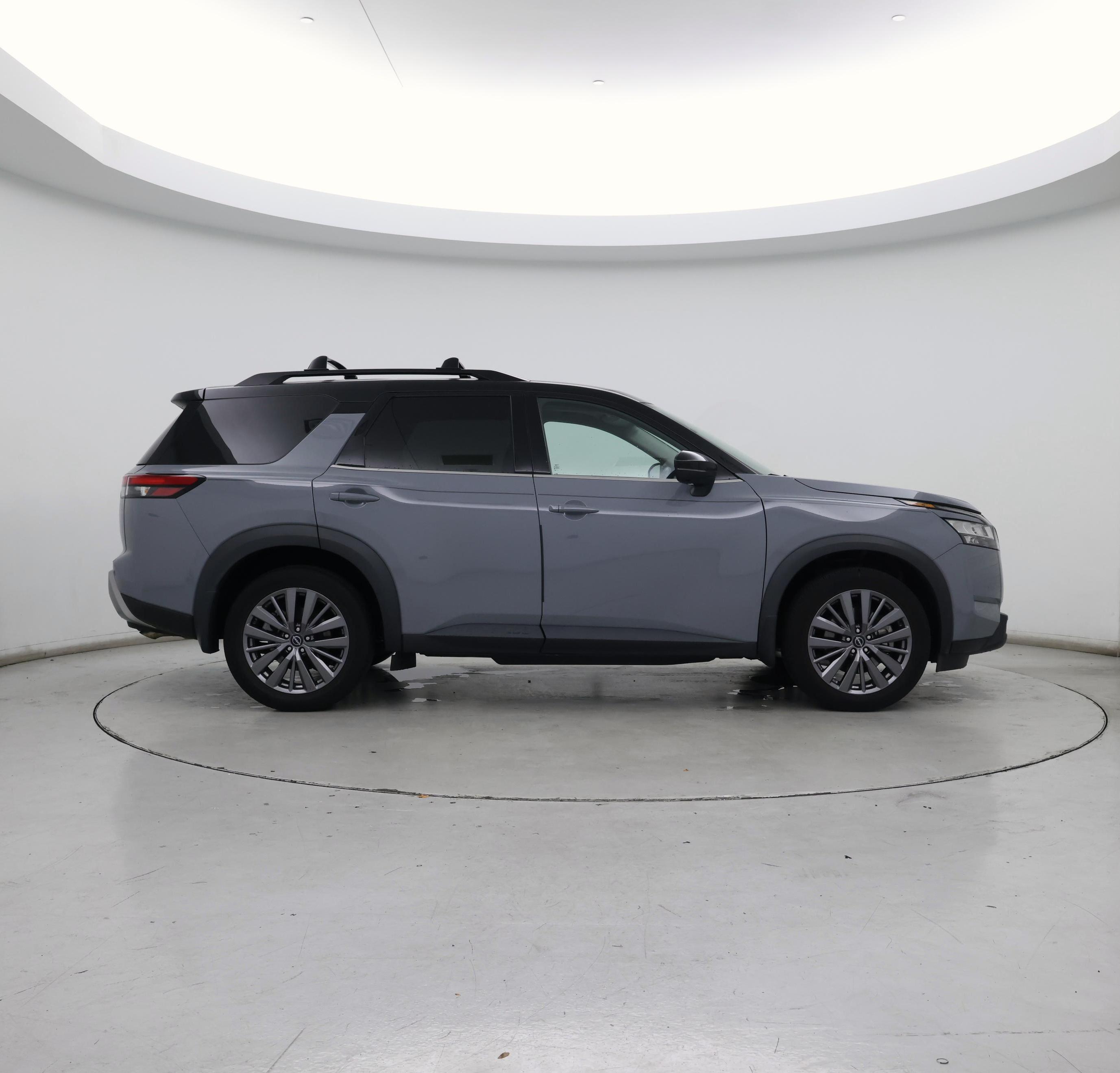 Thumbnail: 2023 Nissan Pathfinder - 7