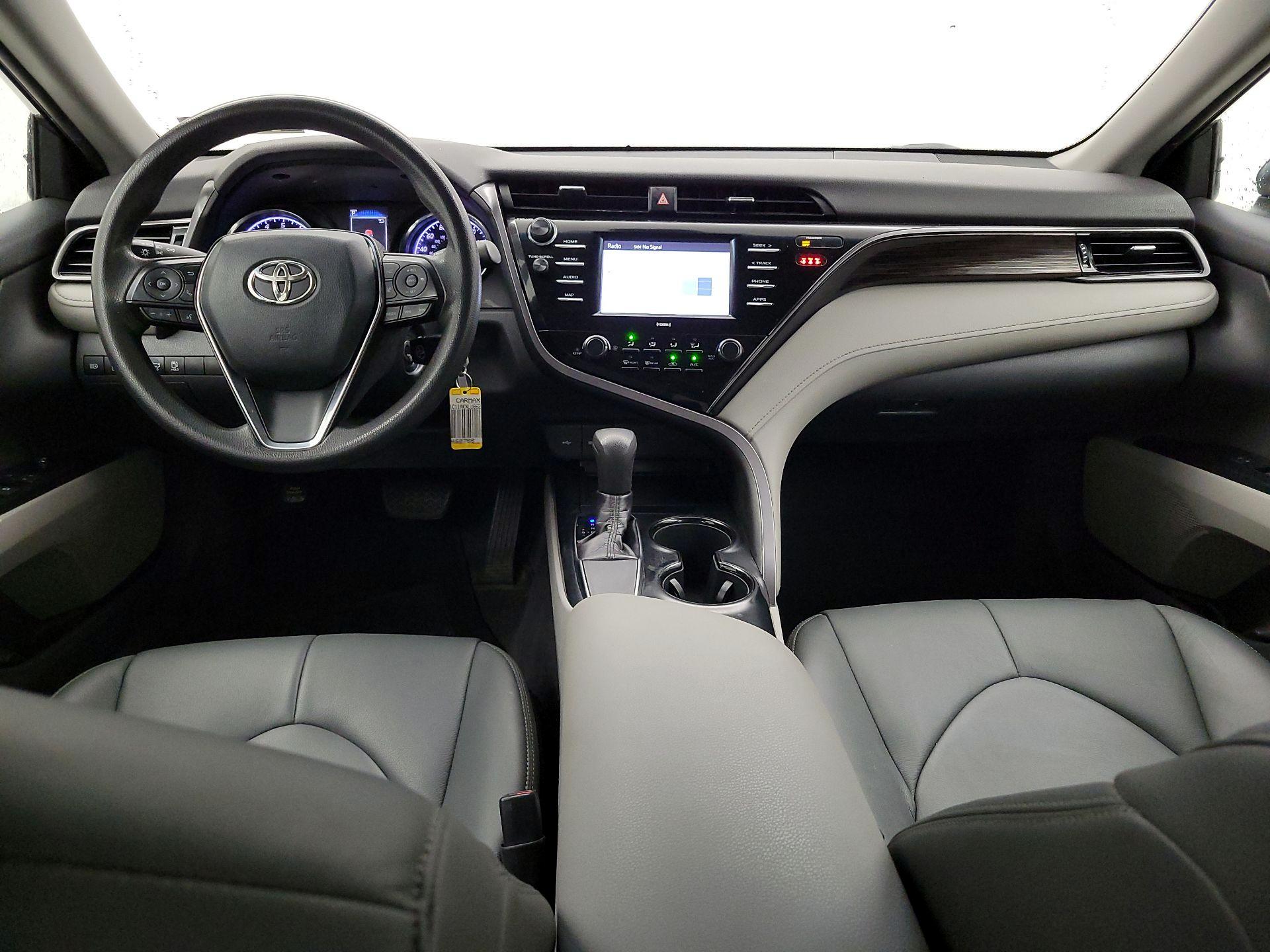 Thumbnail: 2020 Toyota Camry - 9