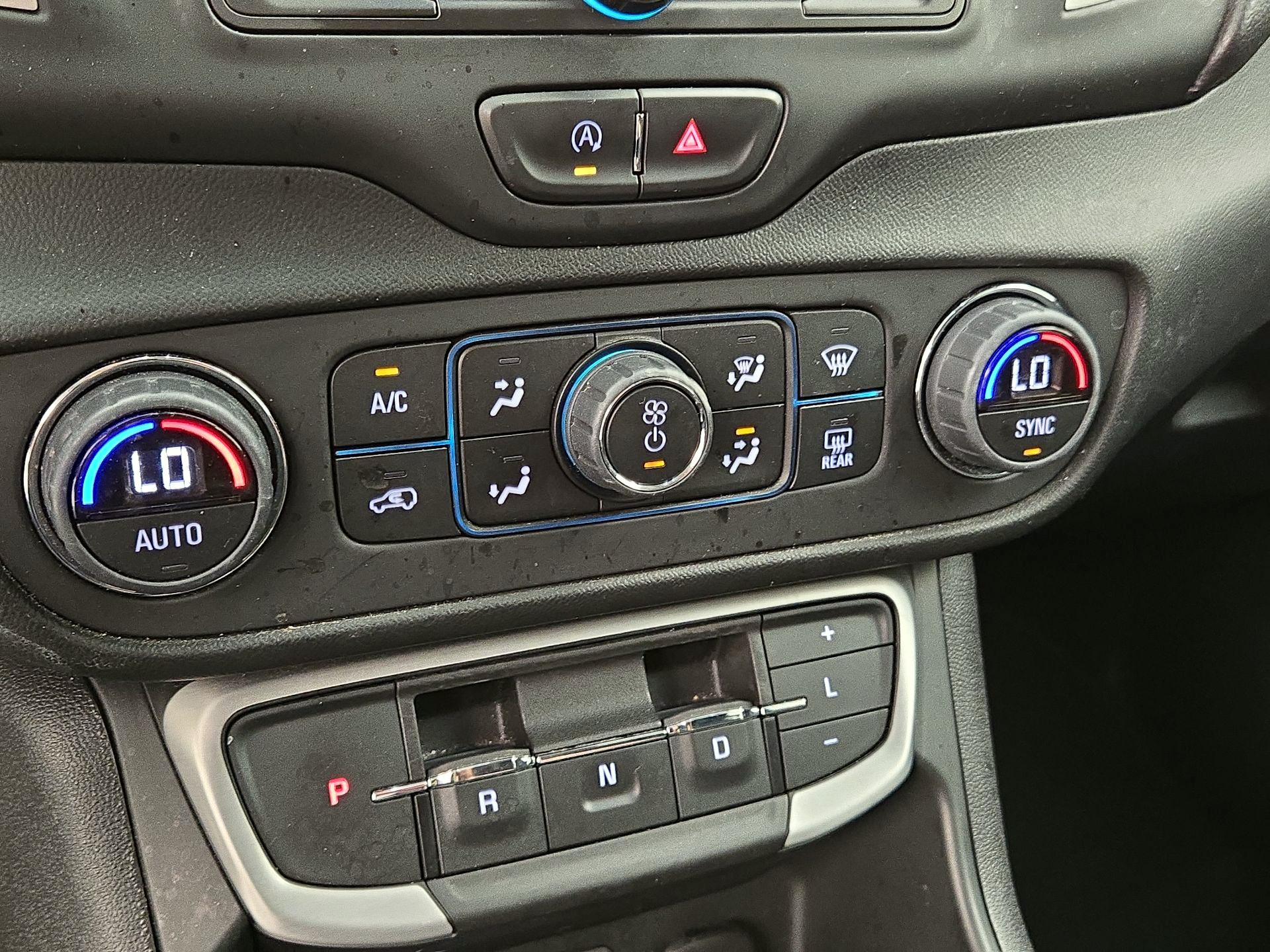 Thumbnail: 2023 GMC Terrain - 16
