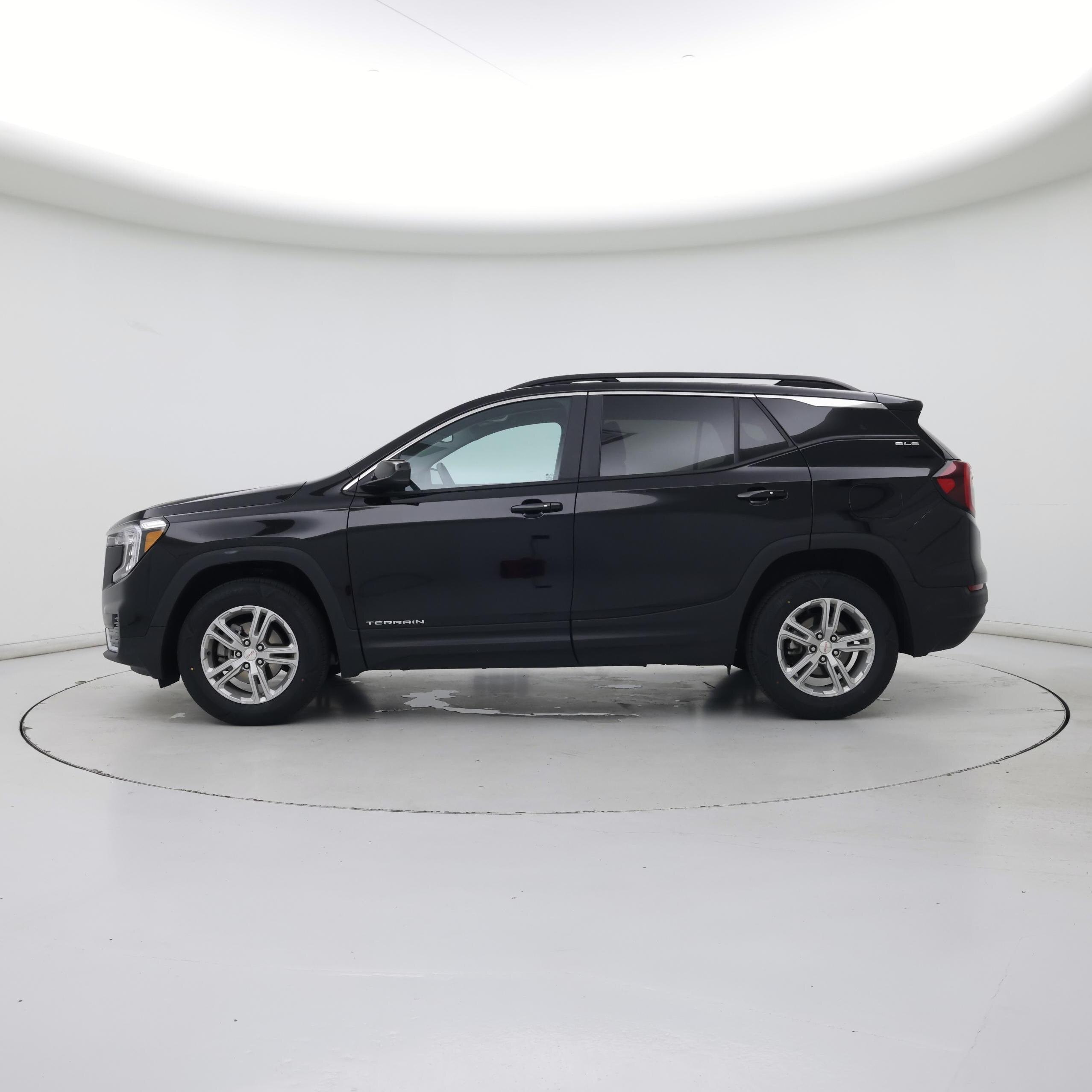 Thumbnail: 2023 GMC Terrain - 3
