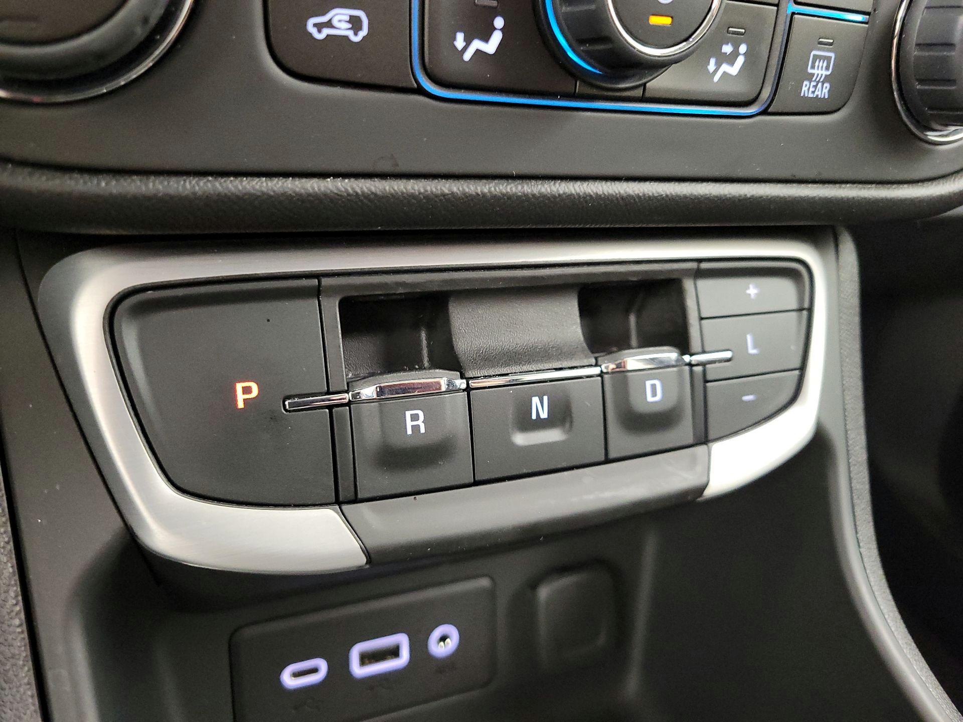 Thumbnail: 2023 GMC Terrain - 17