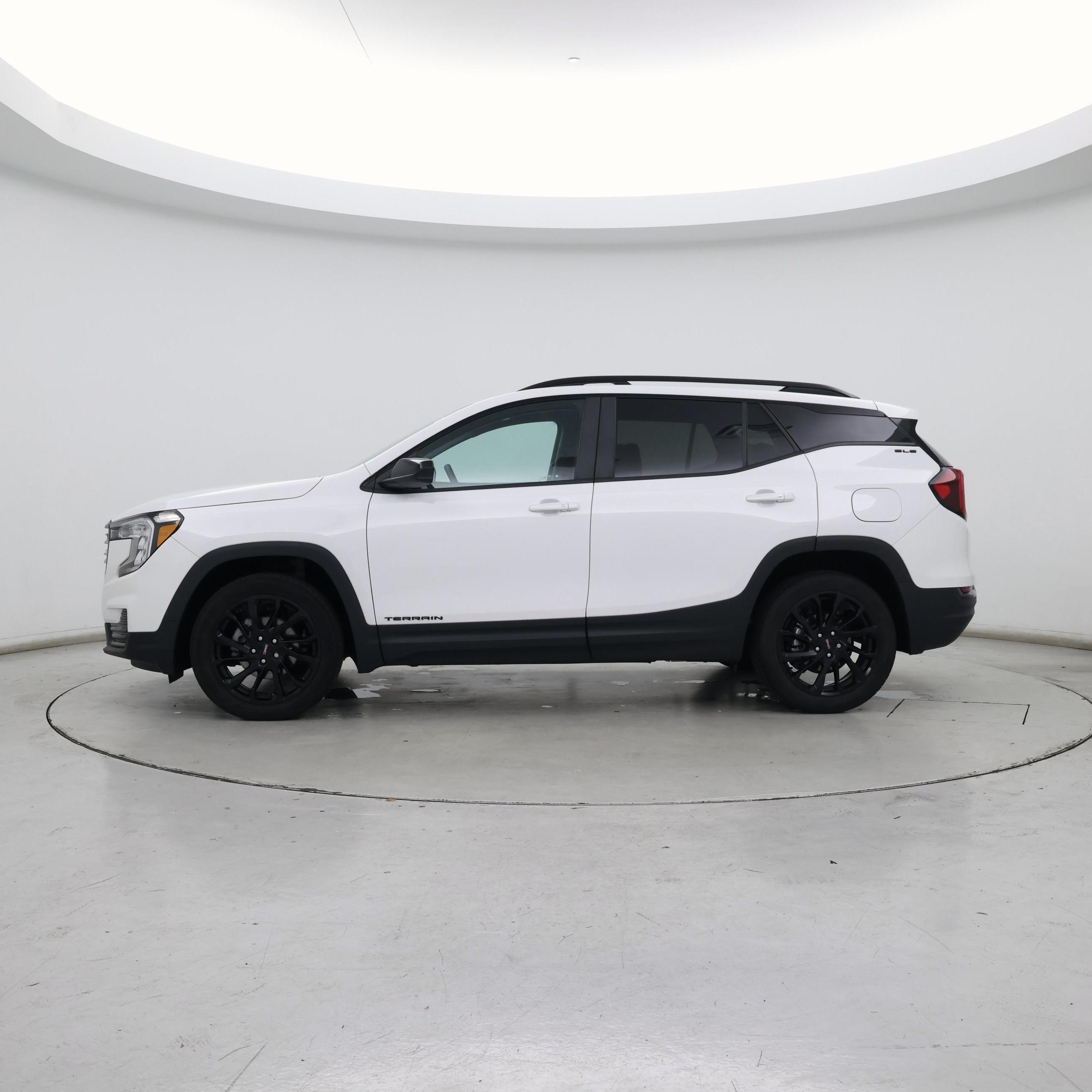 Thumbnail: 2023 GMC Terrain - 3